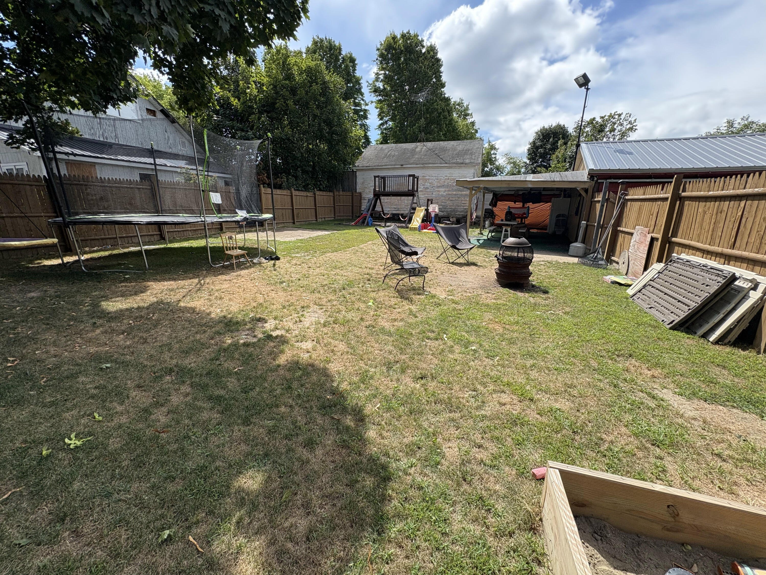 property viewer photo 23