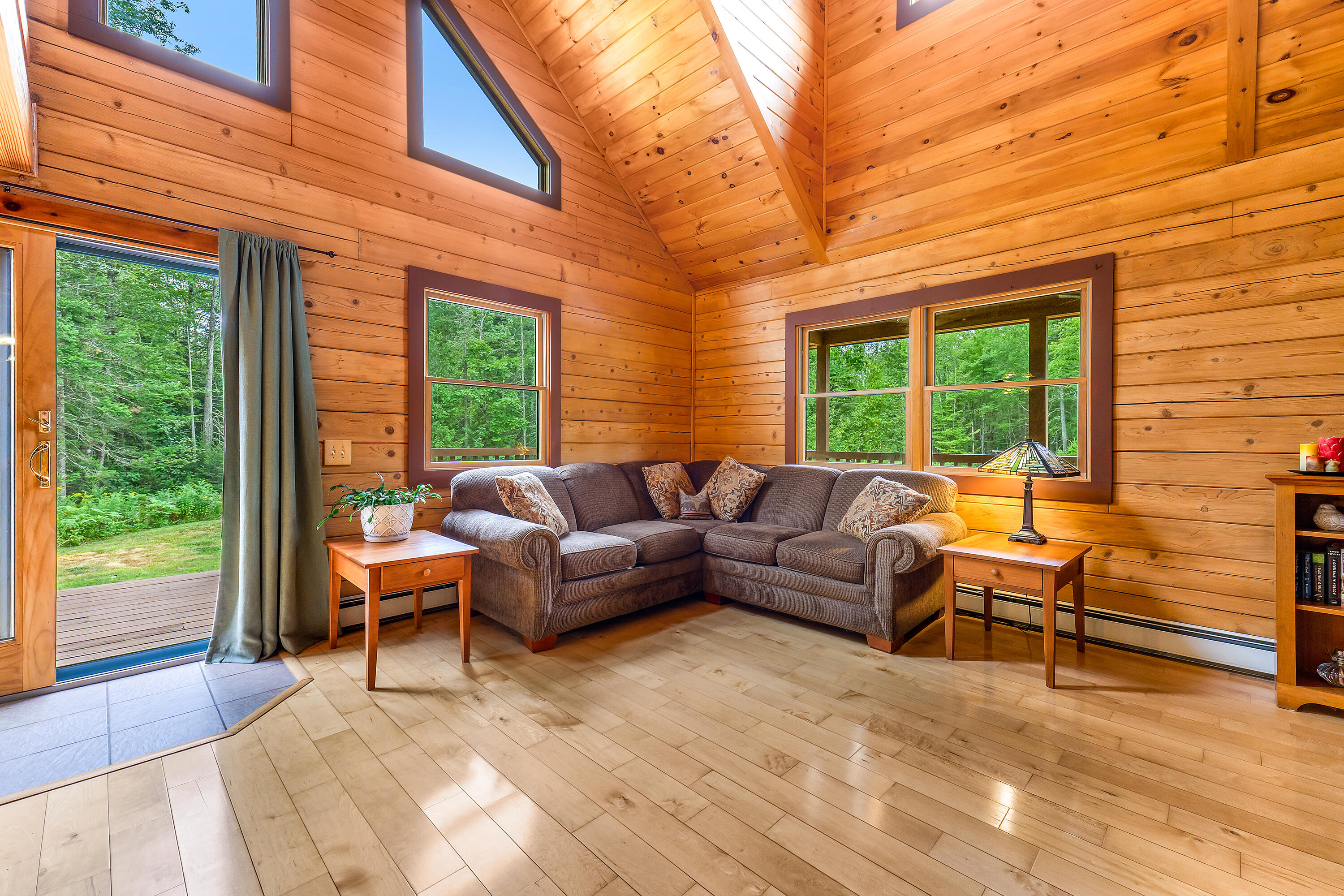 property viewer photo 12