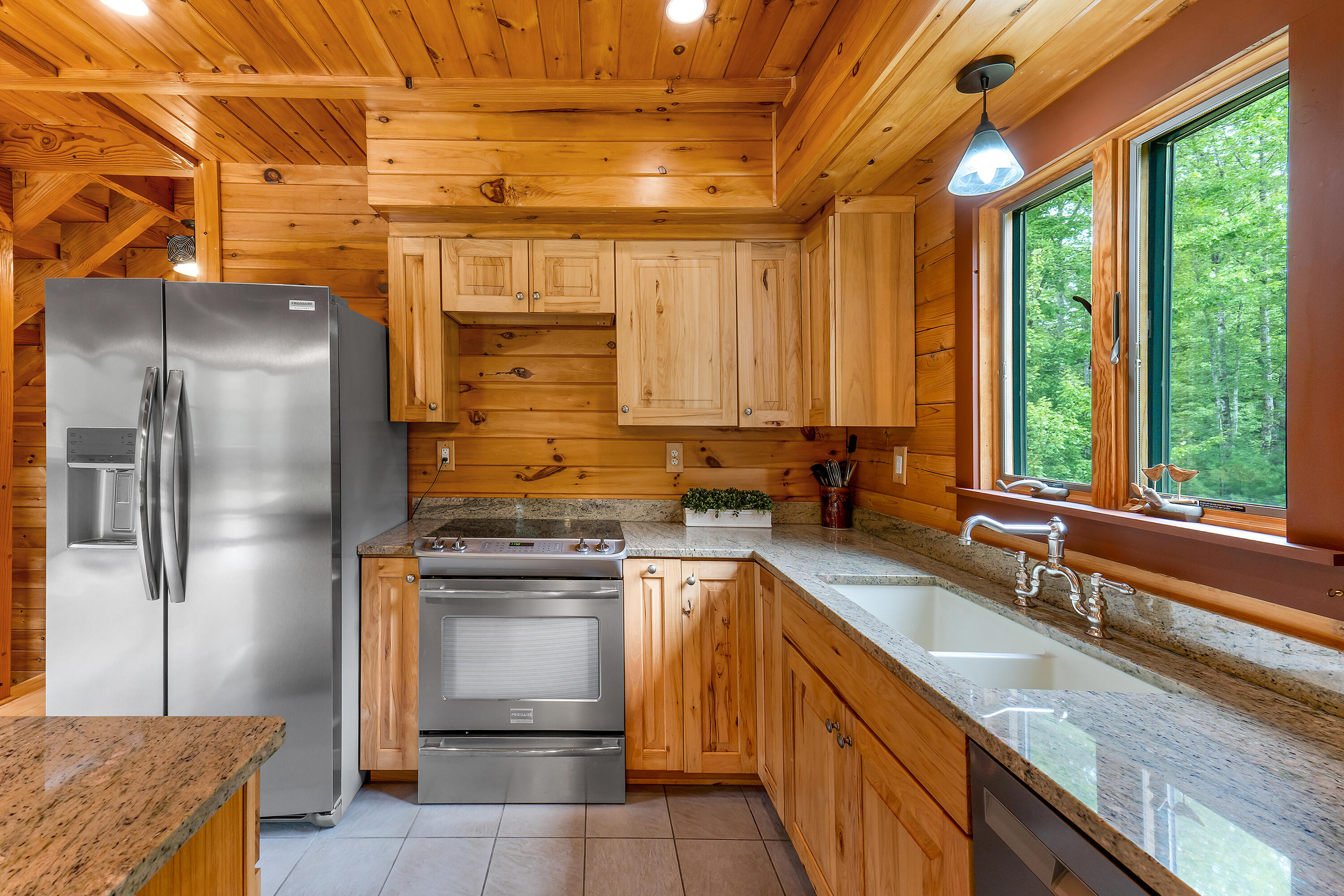 property viewer photo 5