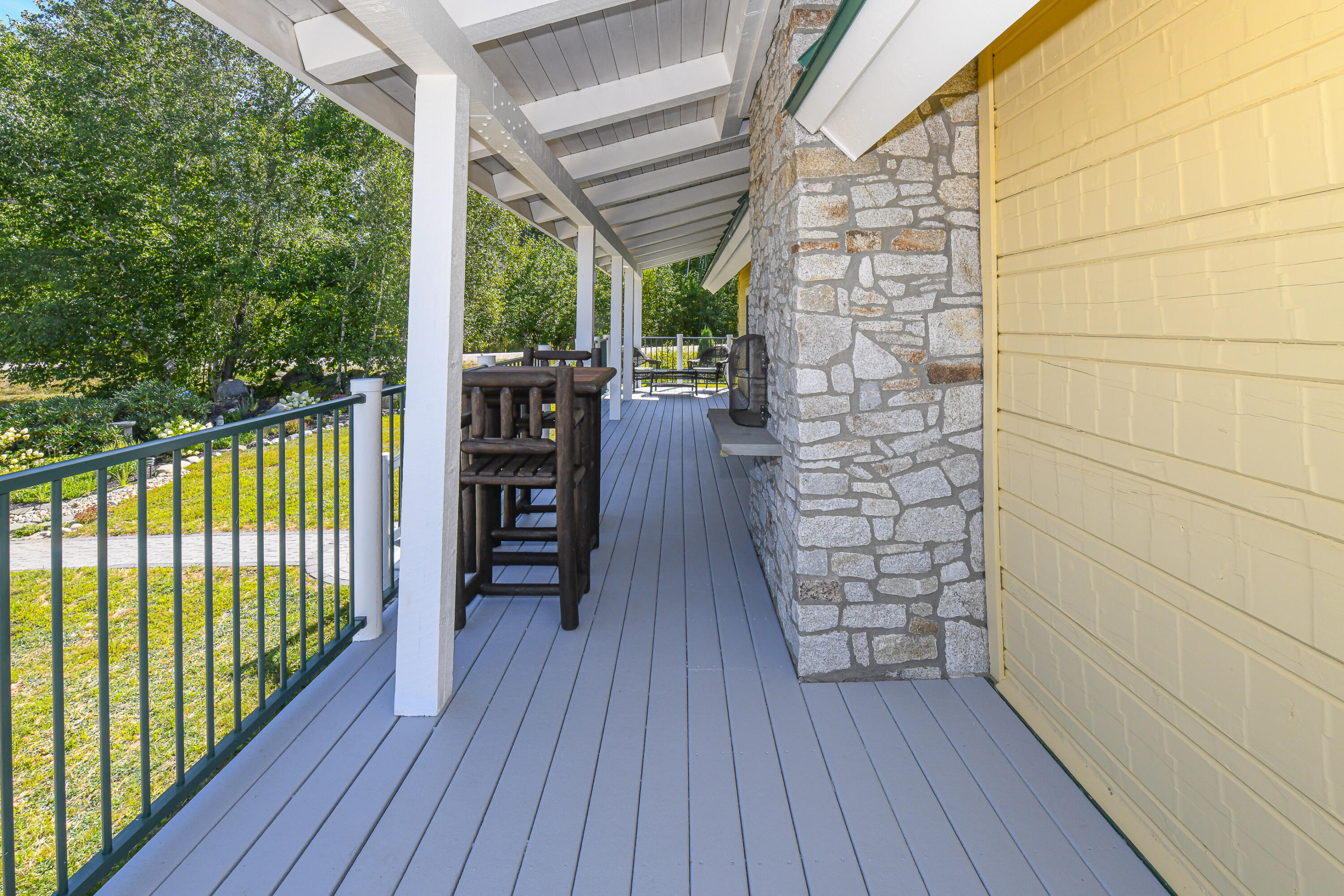 main property photo 23