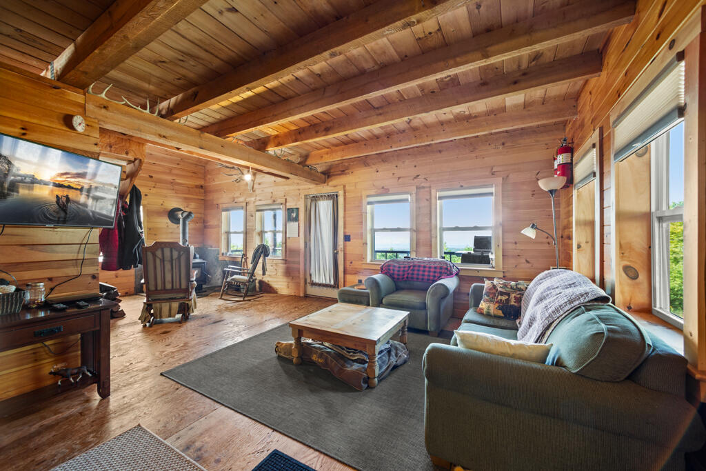 main property photo 39