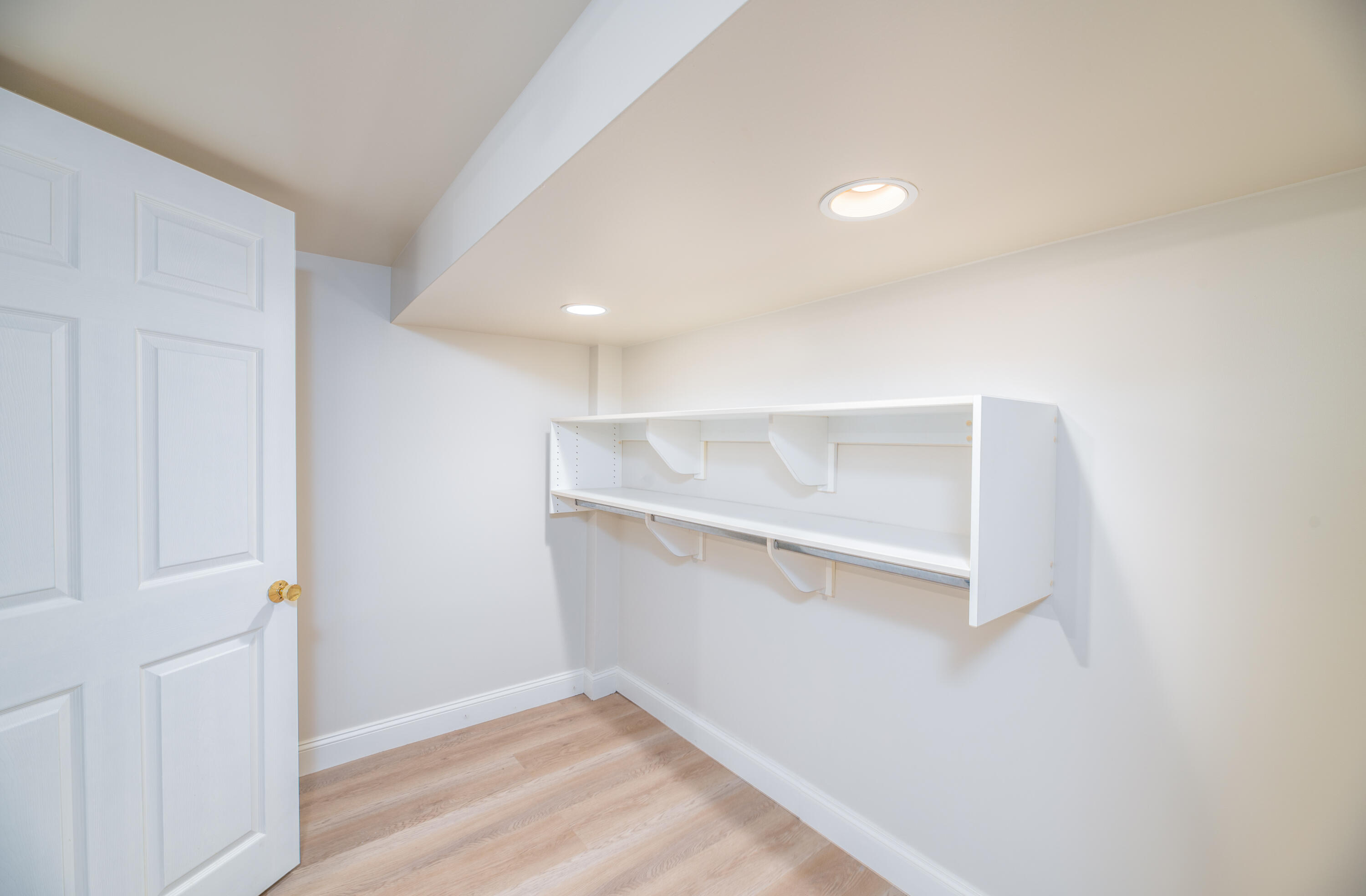 property viewer photo 40