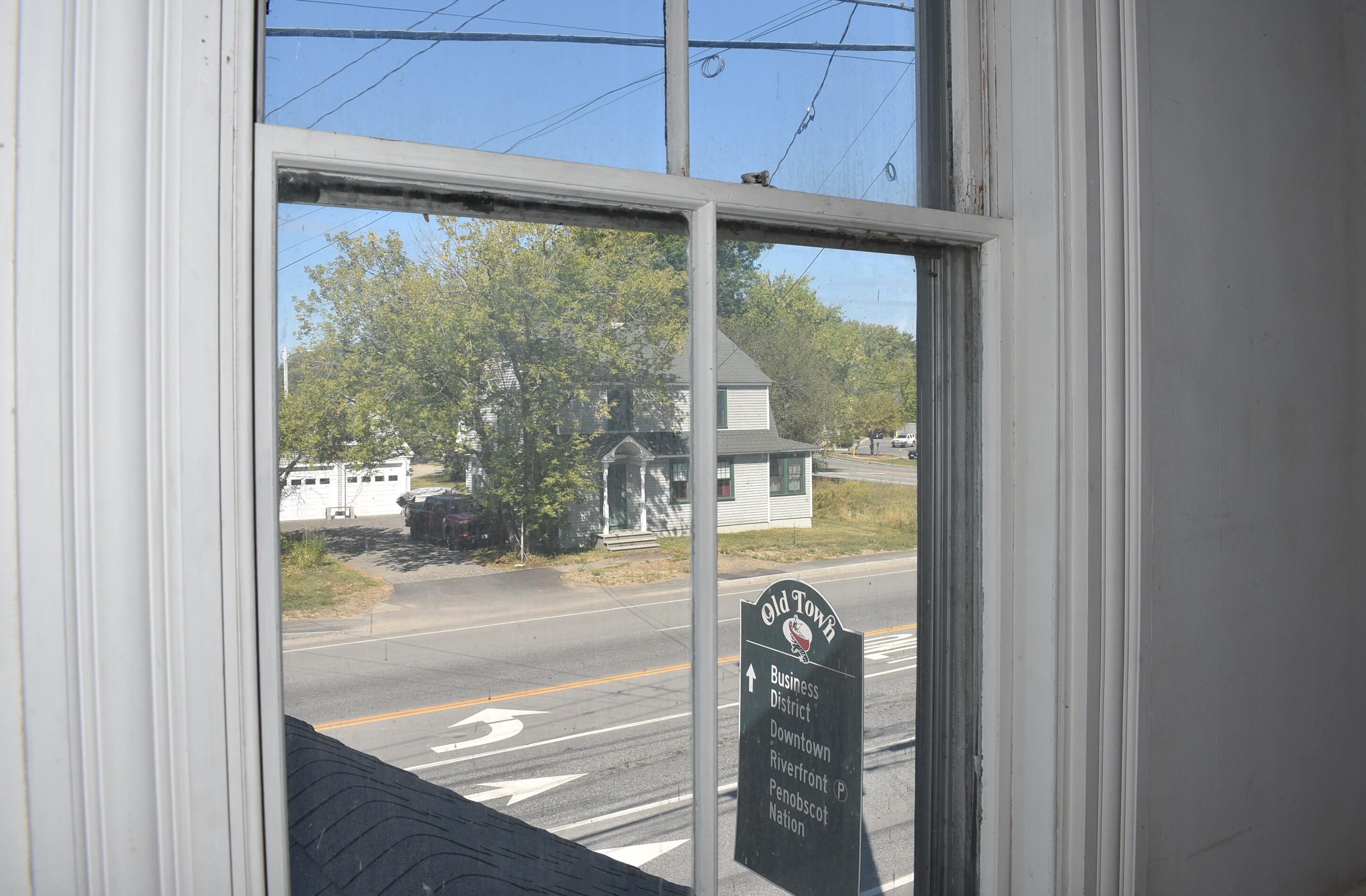 main property photo 77