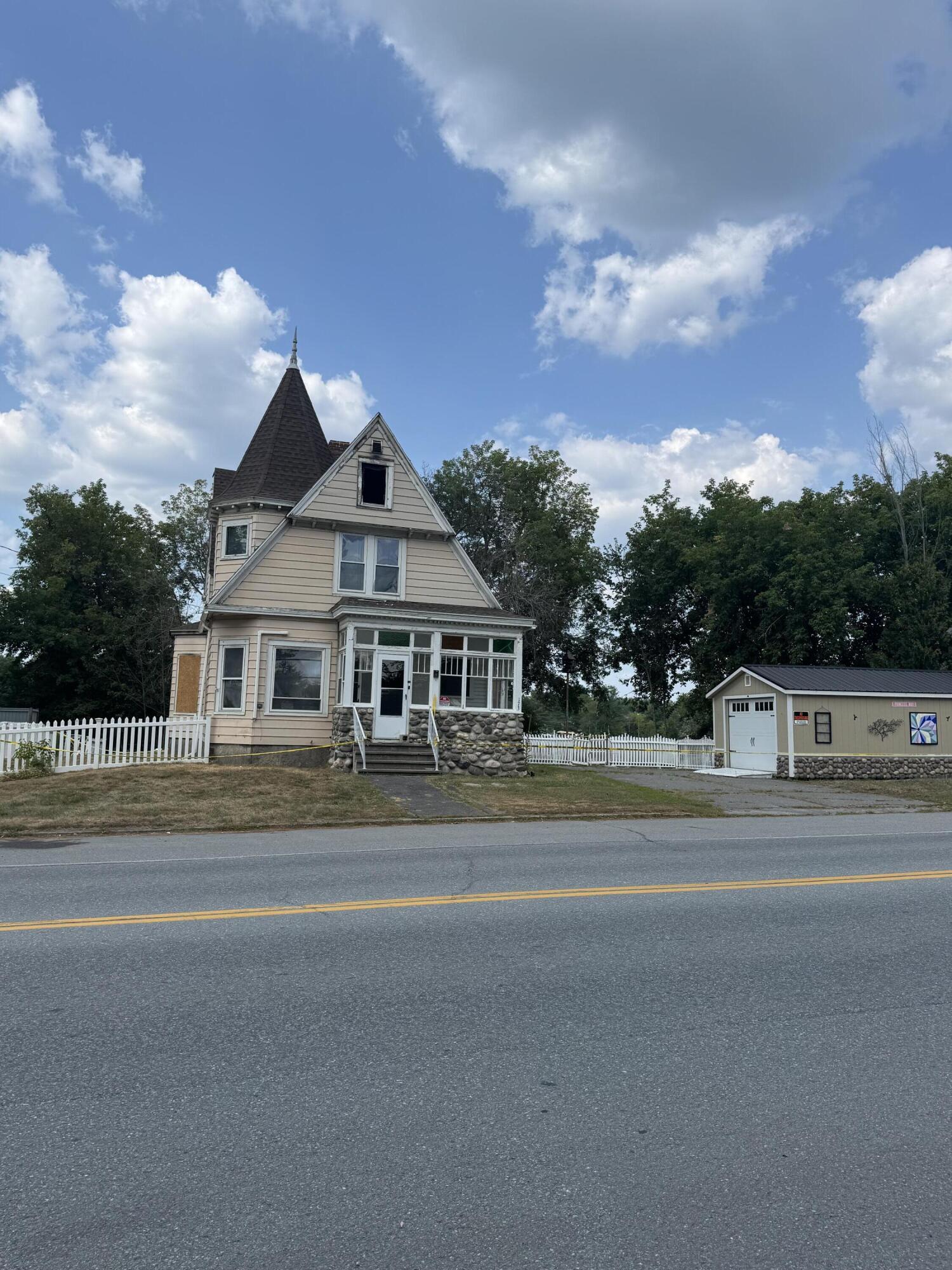 property viewer photo 2