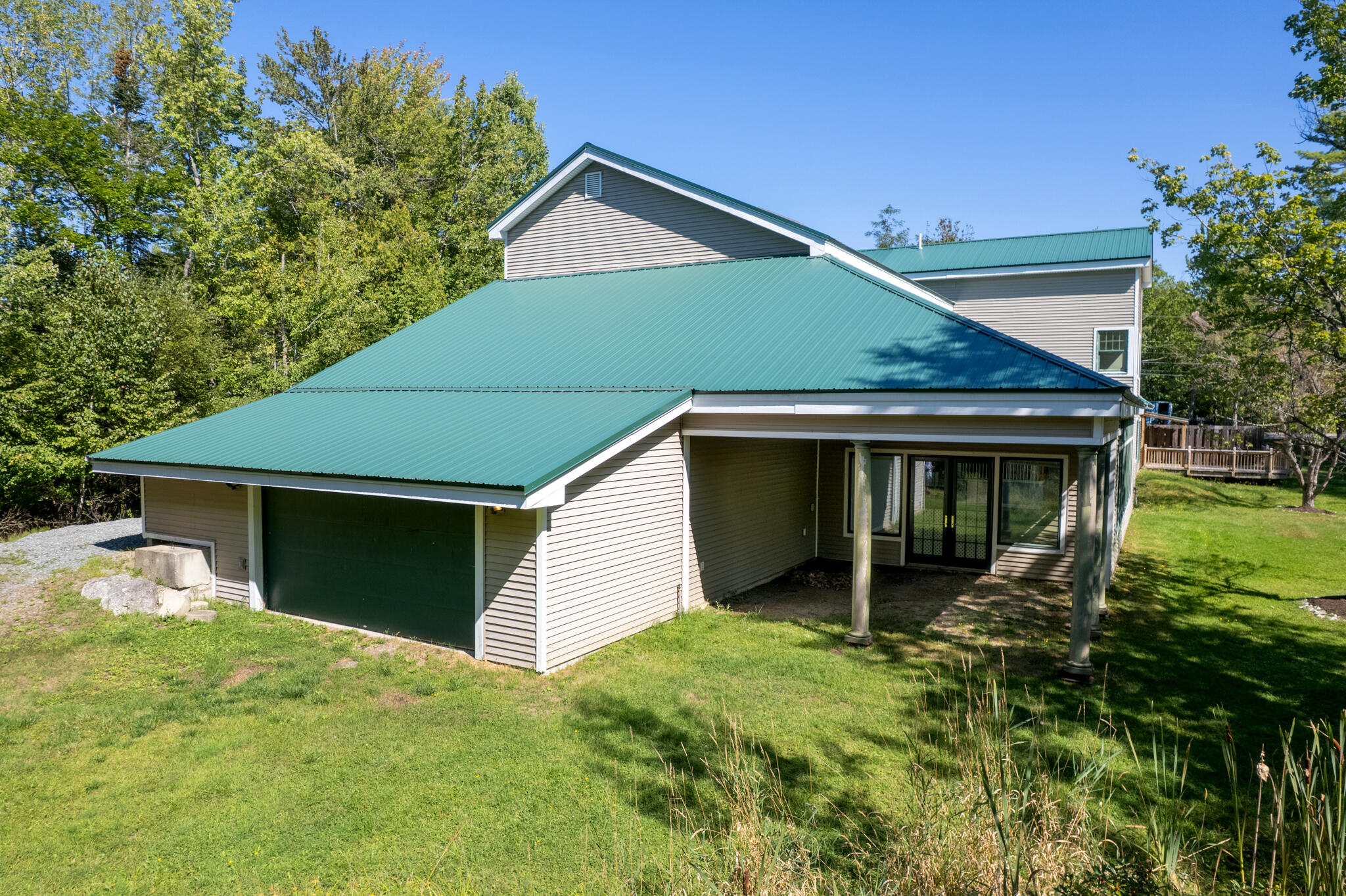 property viewer photo 10