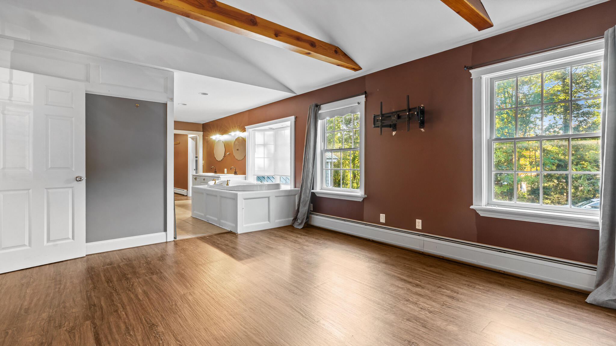 property viewer photo 36