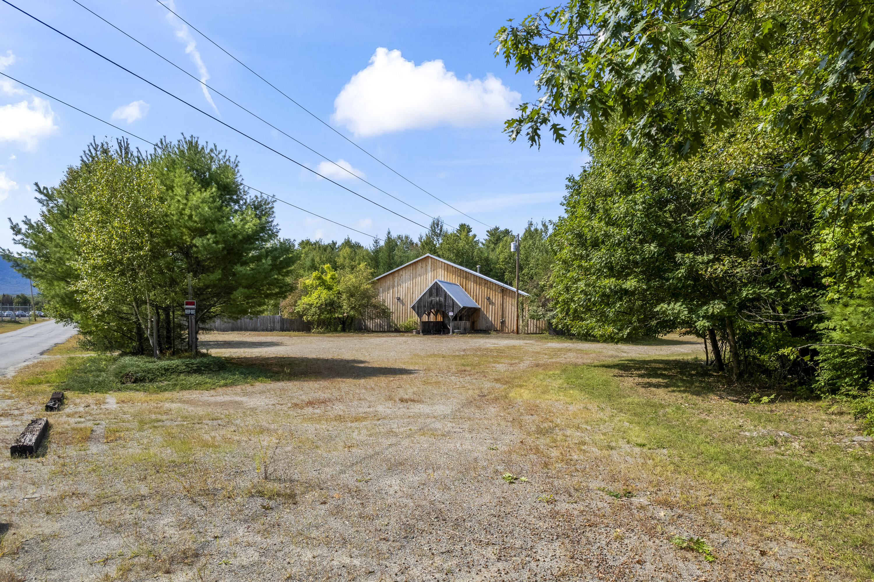 main property photo 42