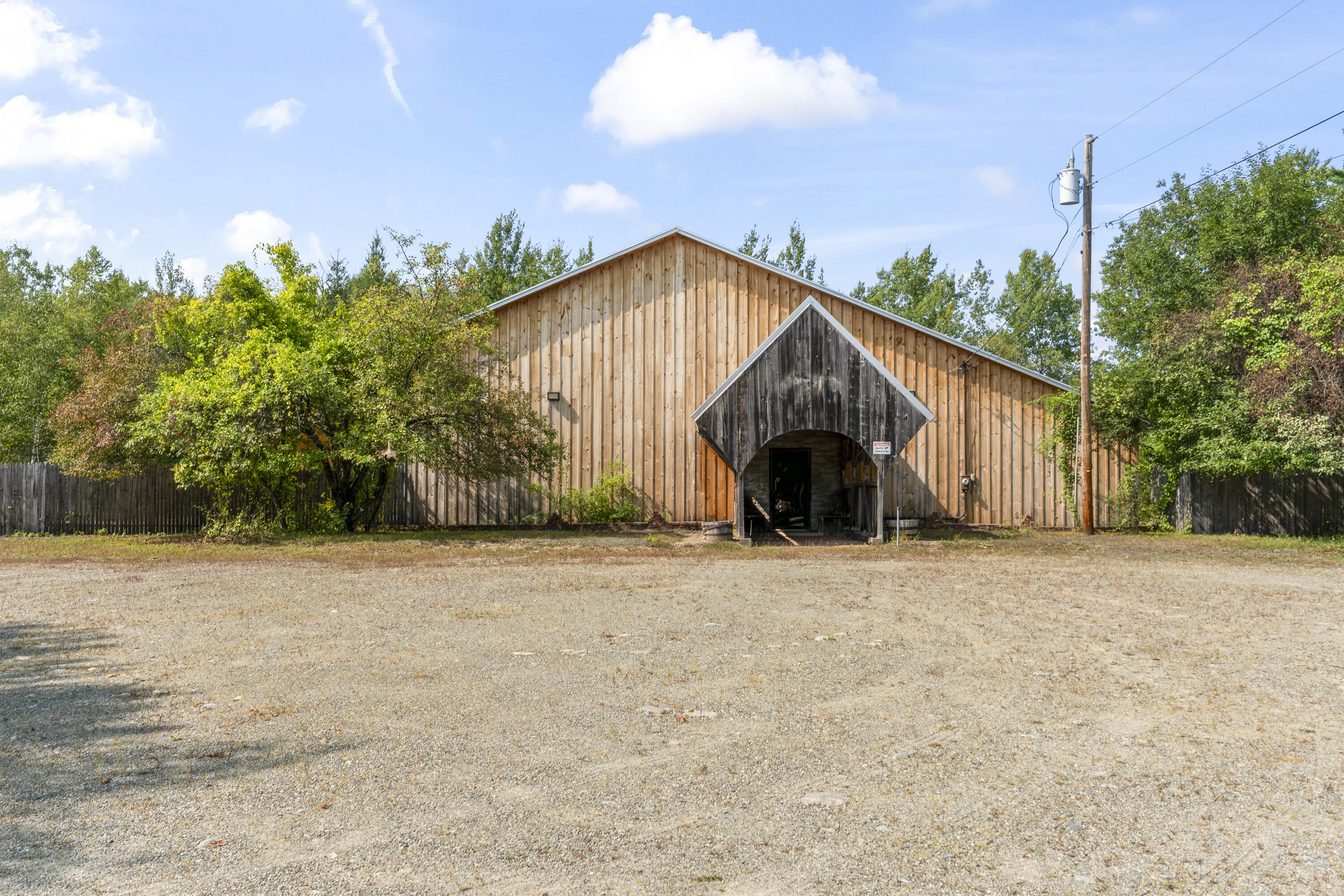 main property photo 45