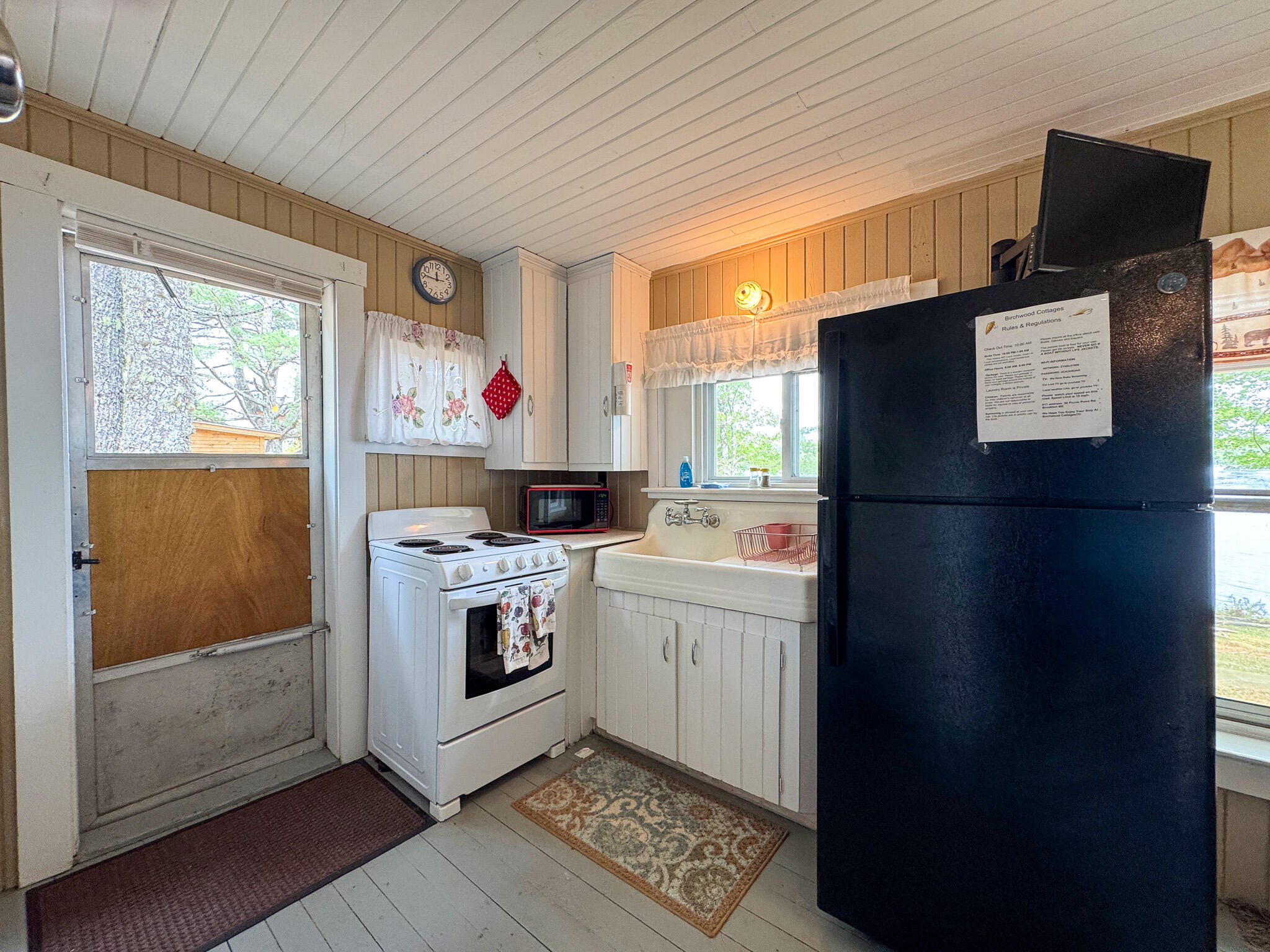 main property photo 40