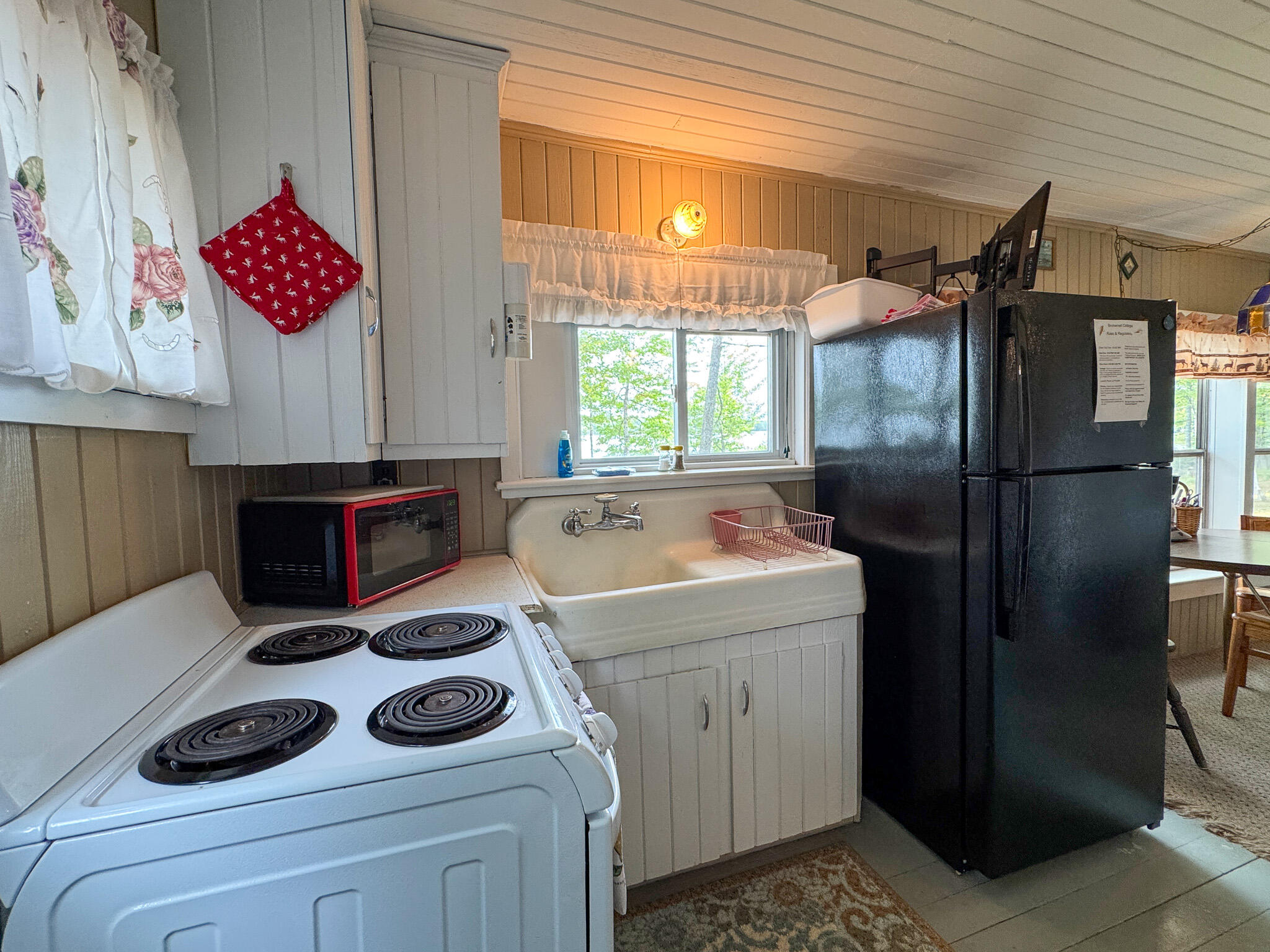 main property photo 41