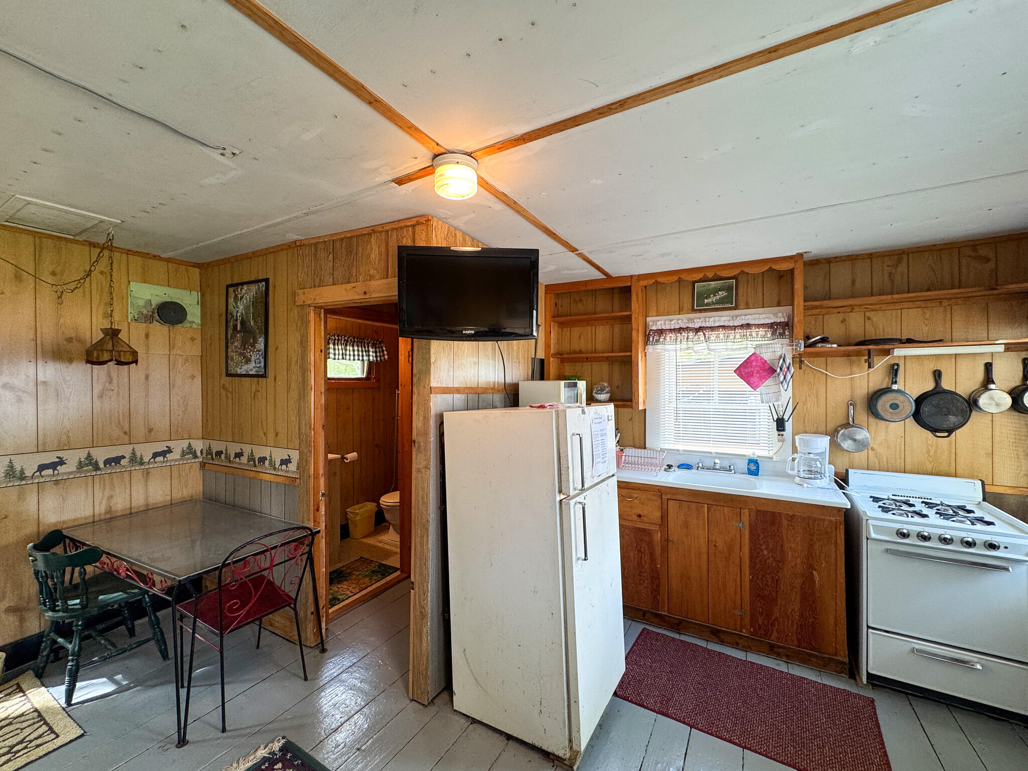 main property photo 46