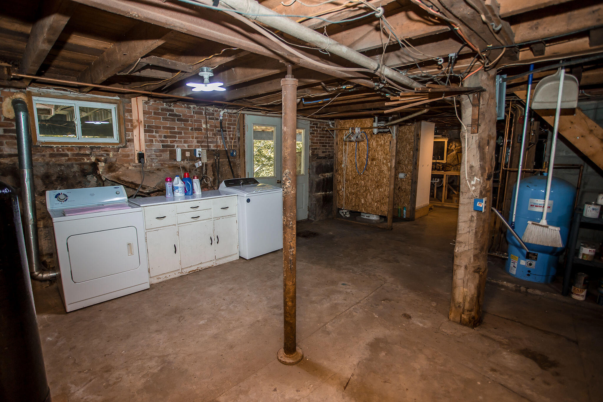 main property photo 44