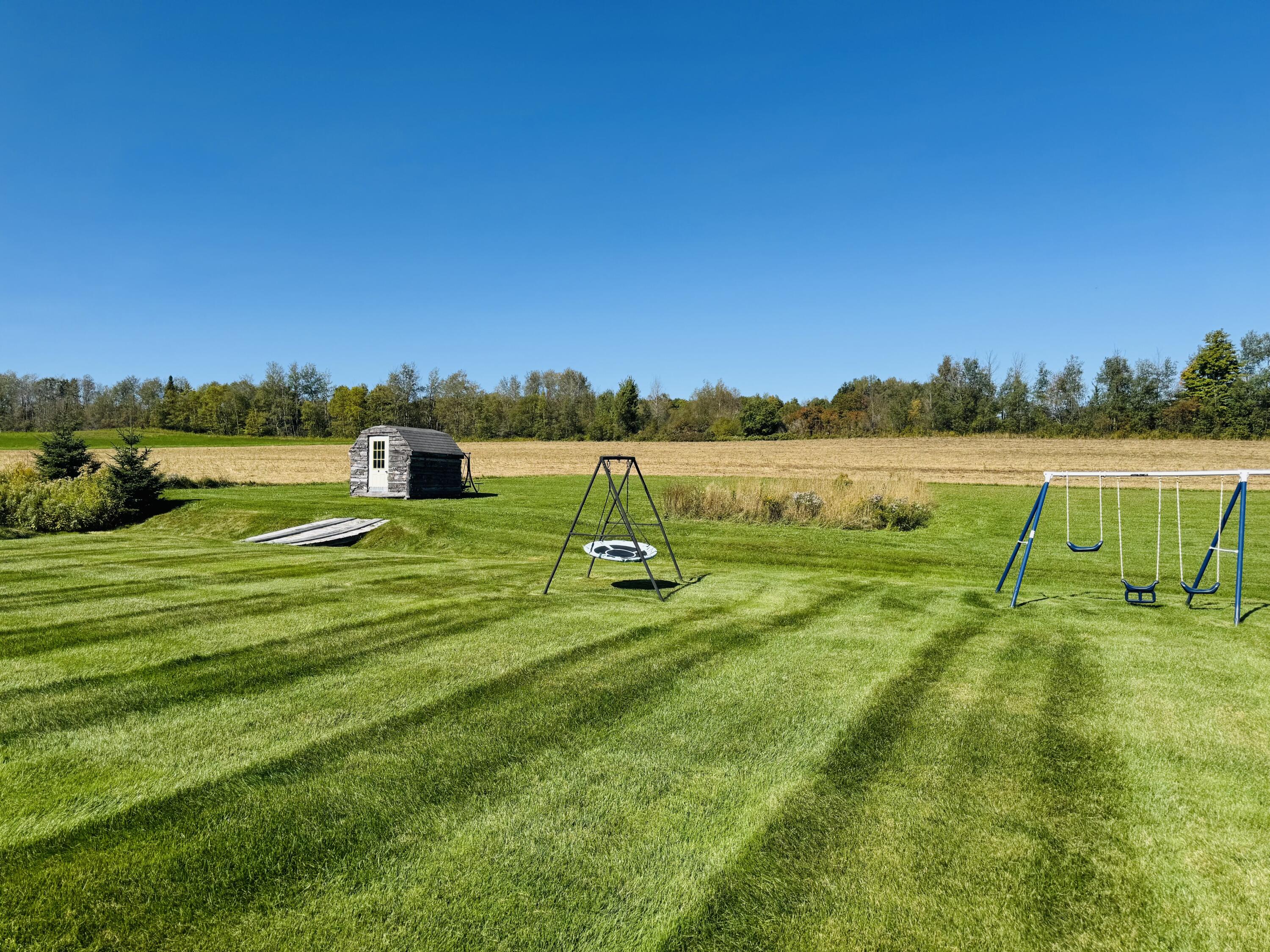 main property photo 9