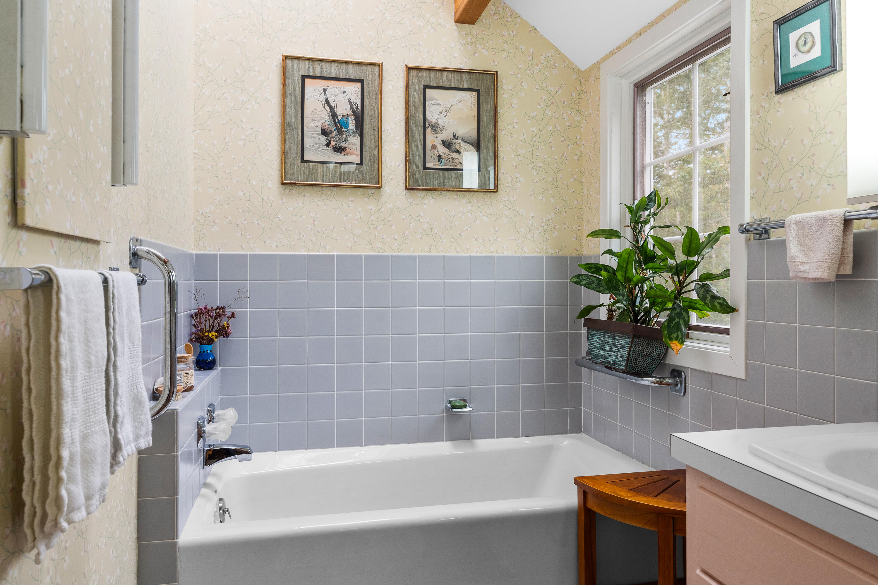 main property photo 74