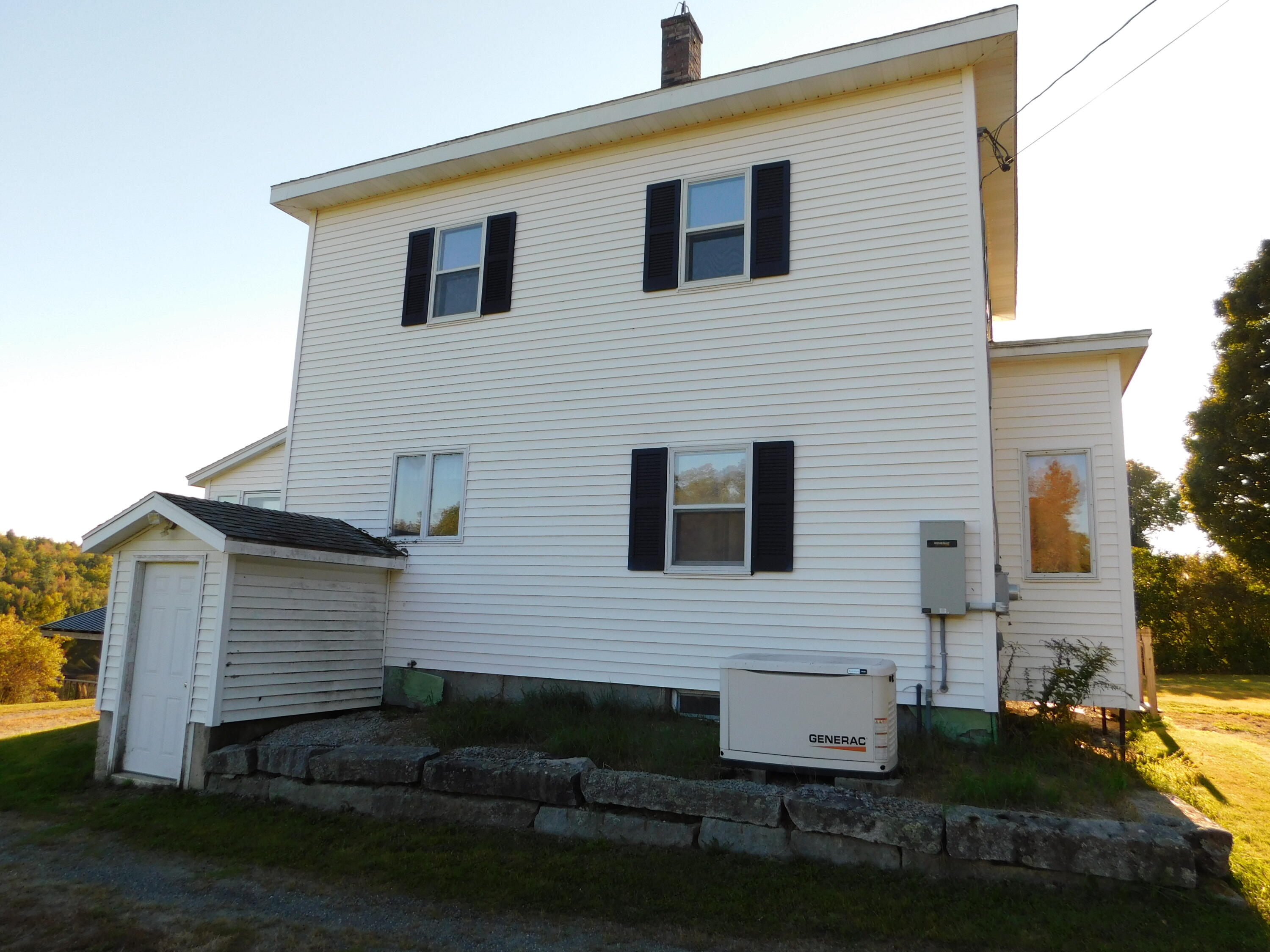 main property photo 9