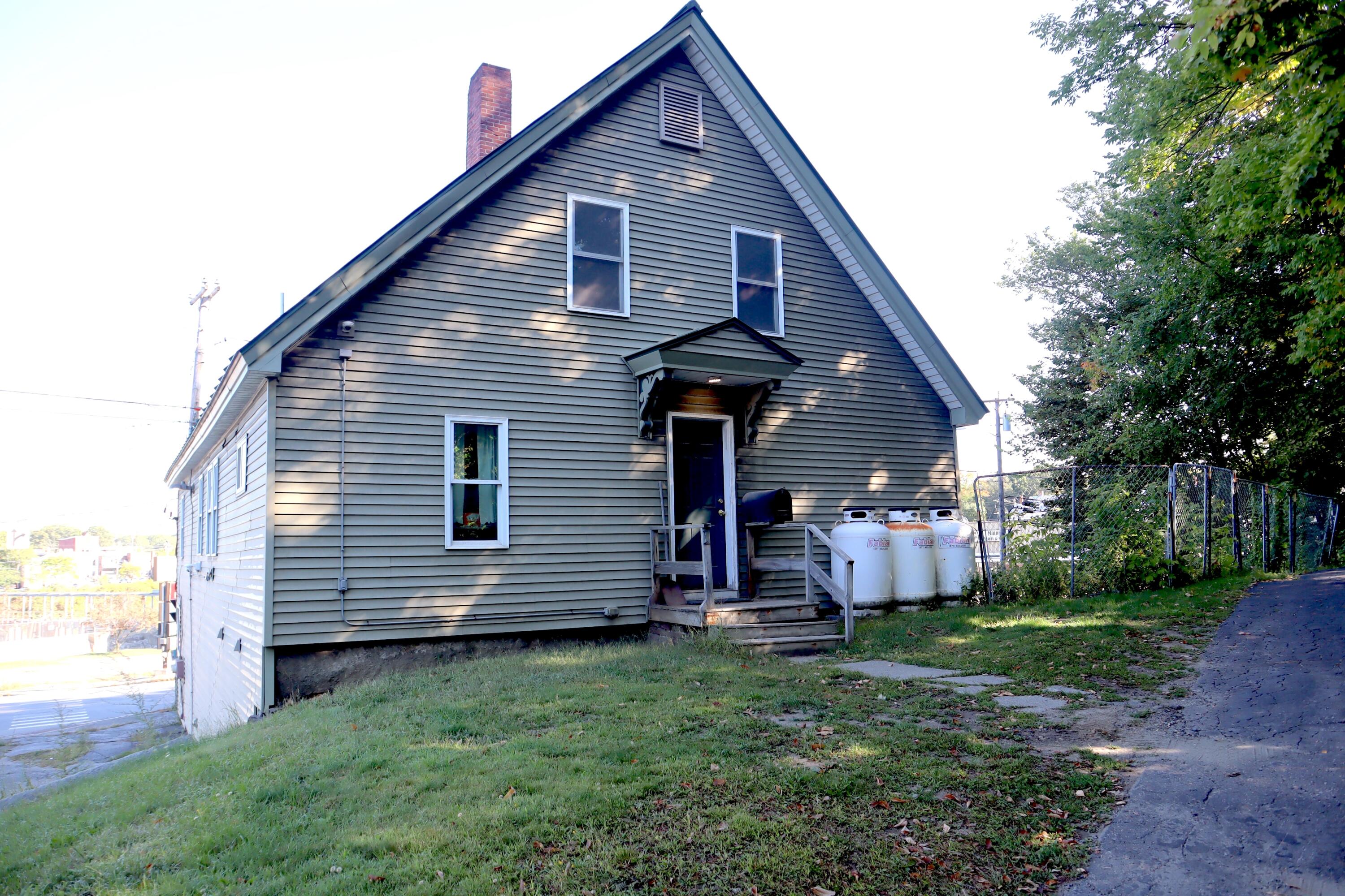 main property photo 7