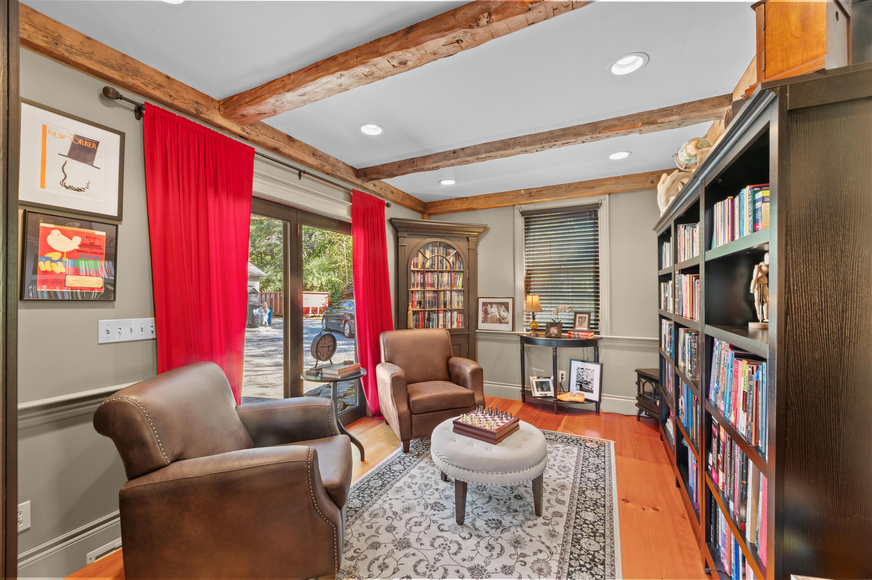 main property photo 45