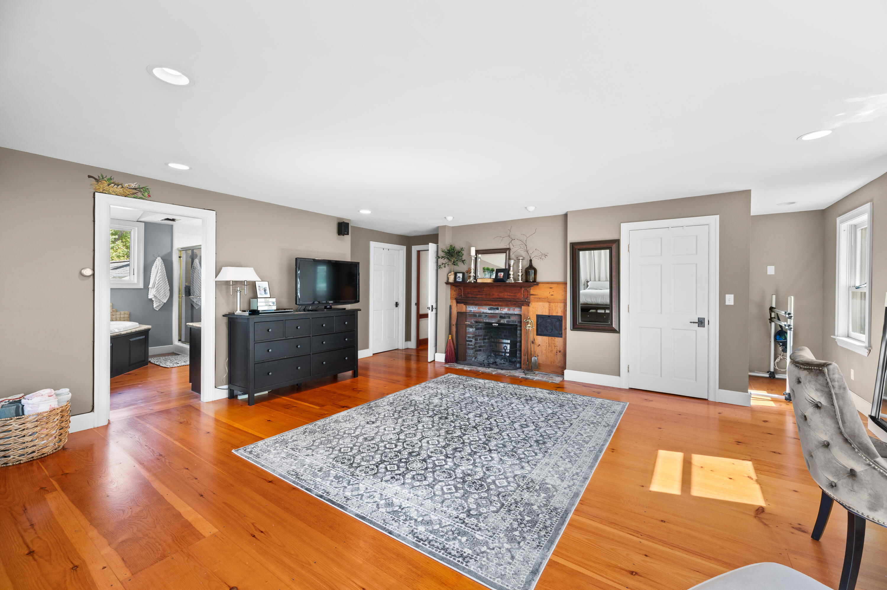 main property photo 51