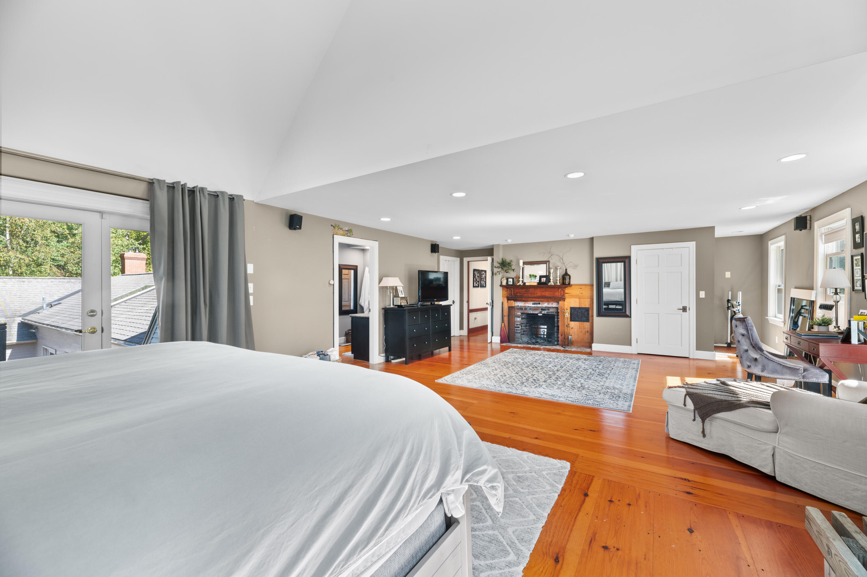 main property photo 56