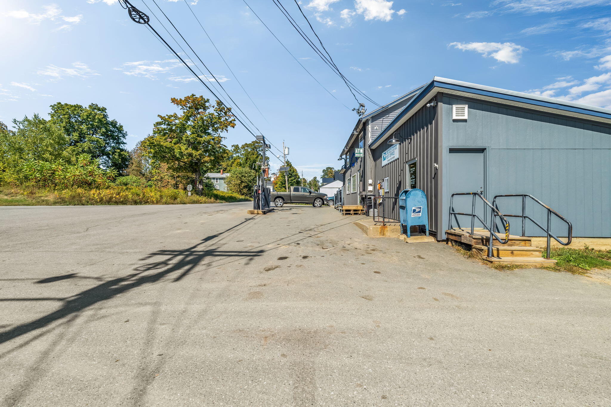 main property photo 37