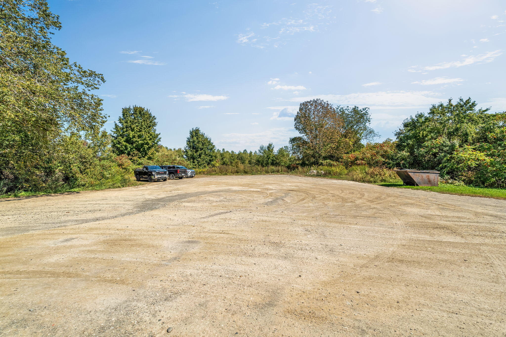 main property photo 38