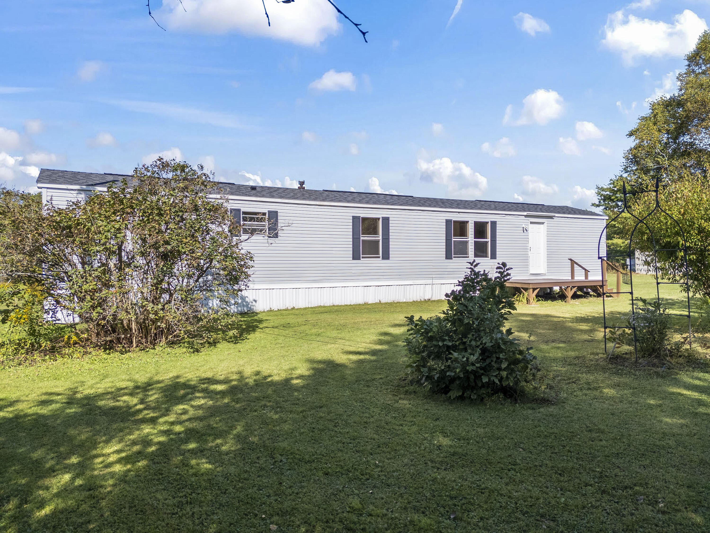 main property photo 45