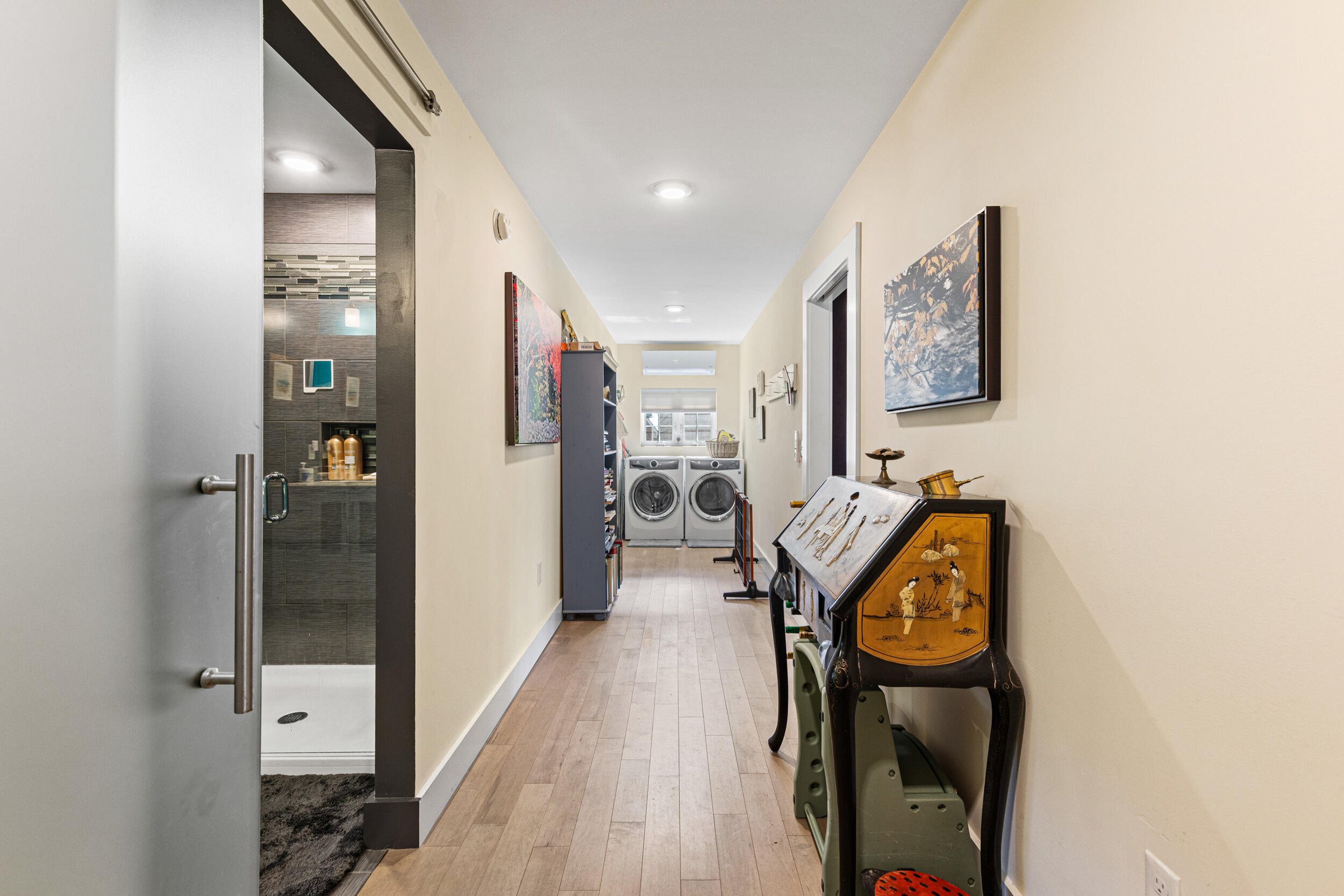 property viewer photo 13
