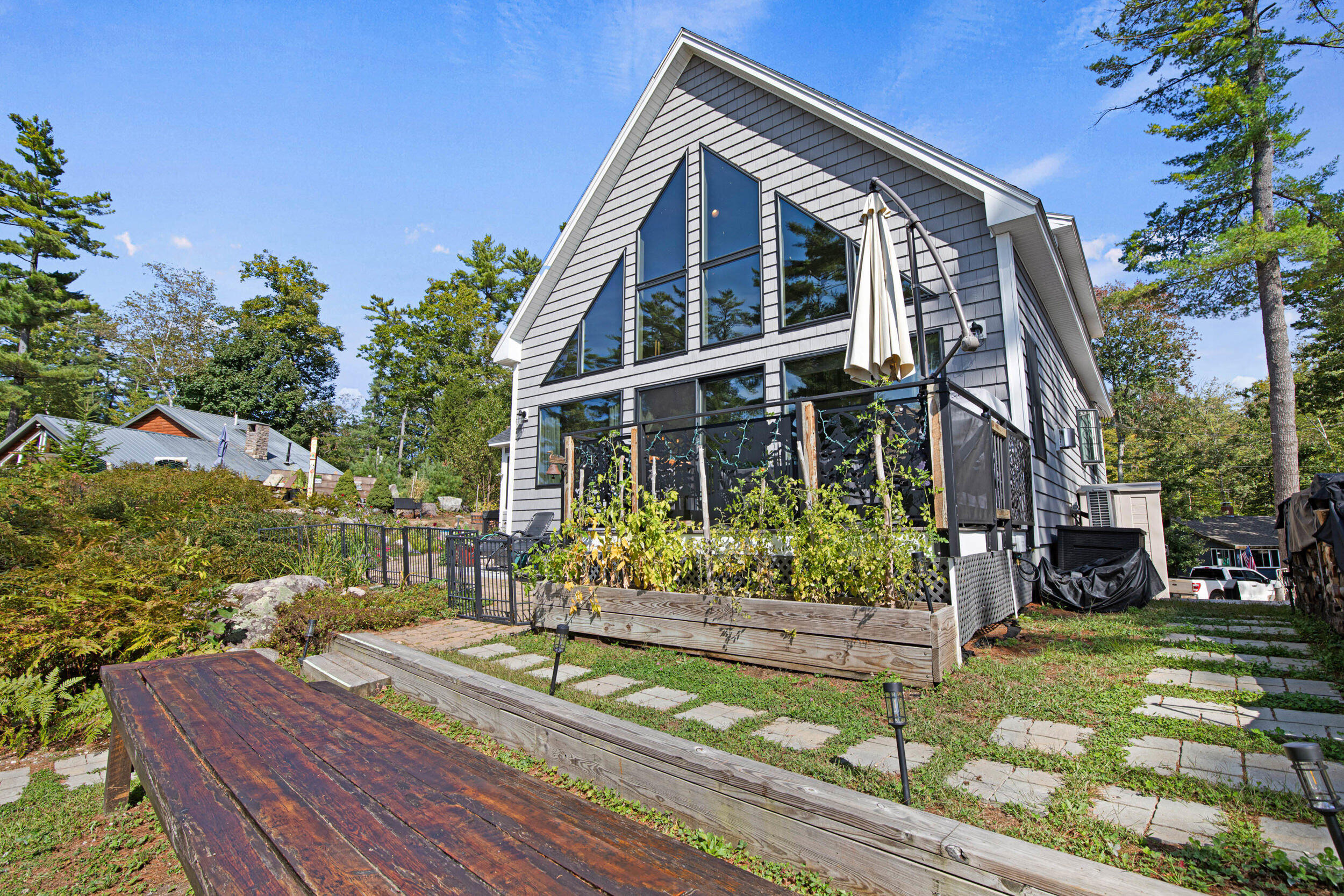 property viewer photo 24
