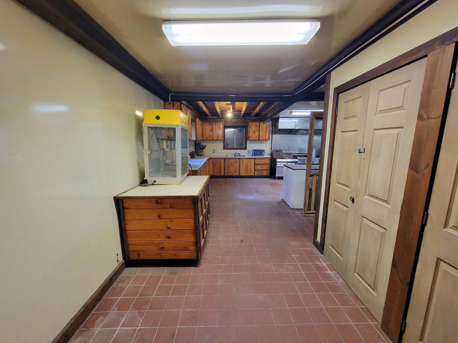 main property photo 26