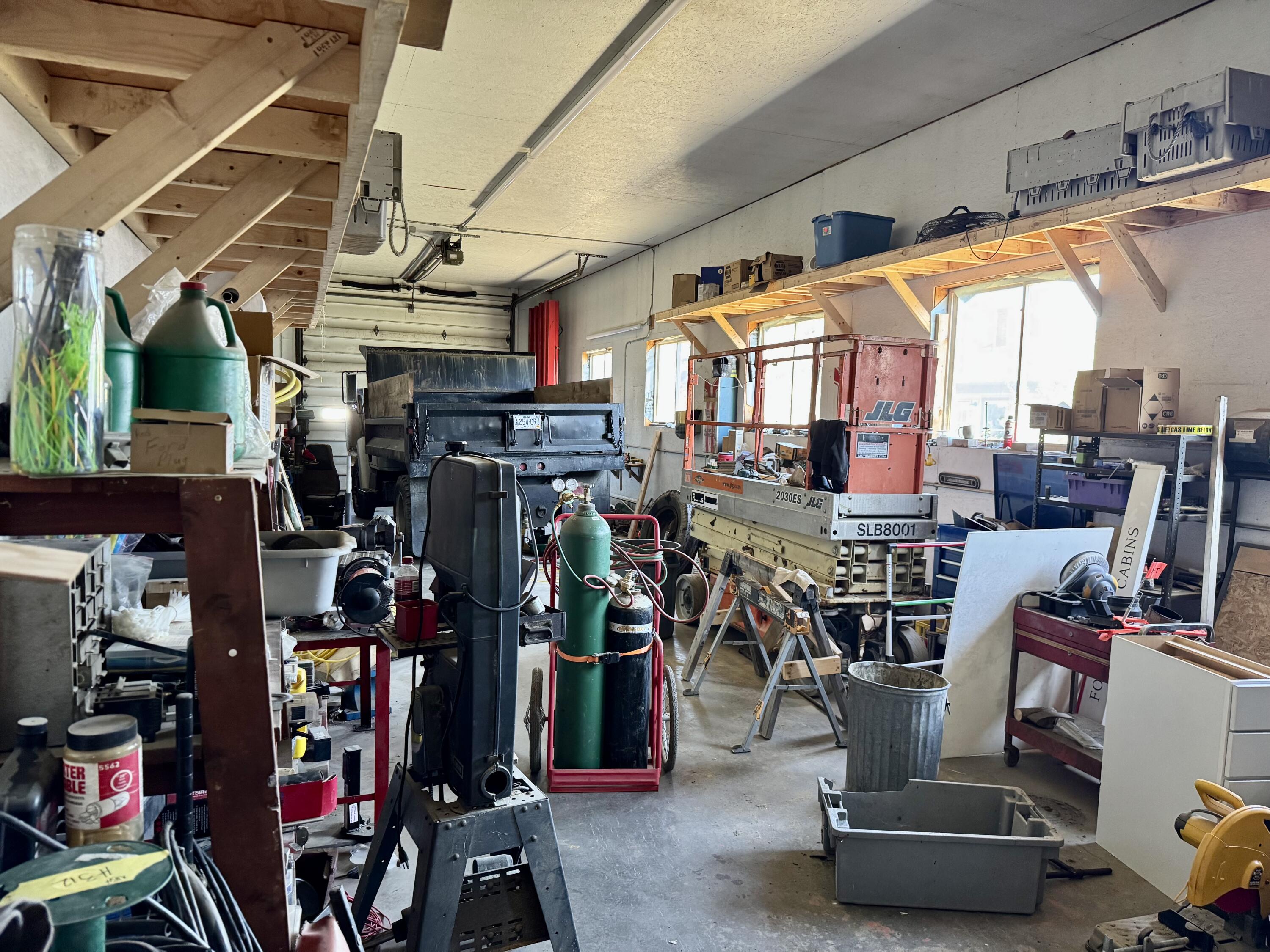 main property photo 22