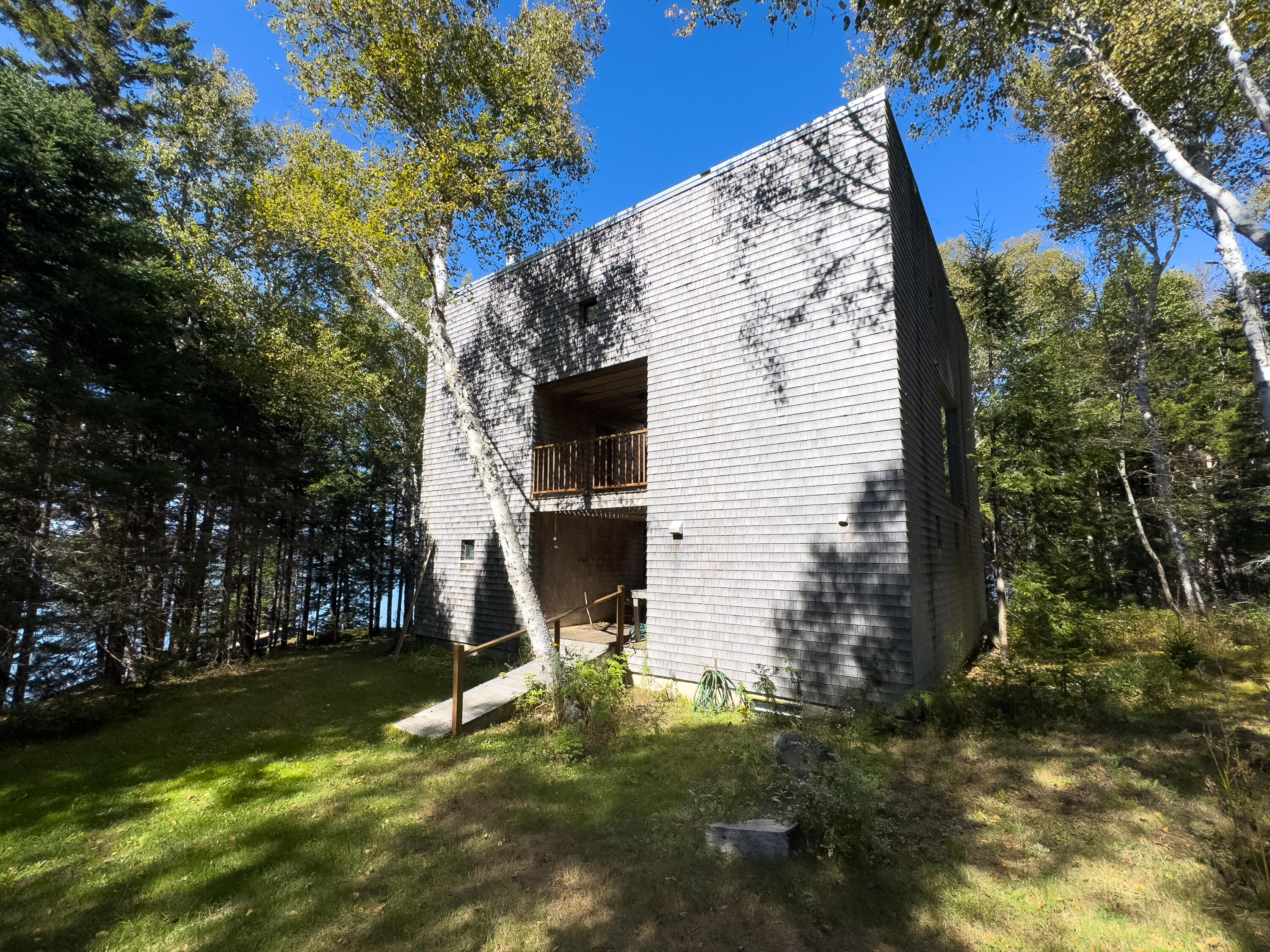 main property photo 41