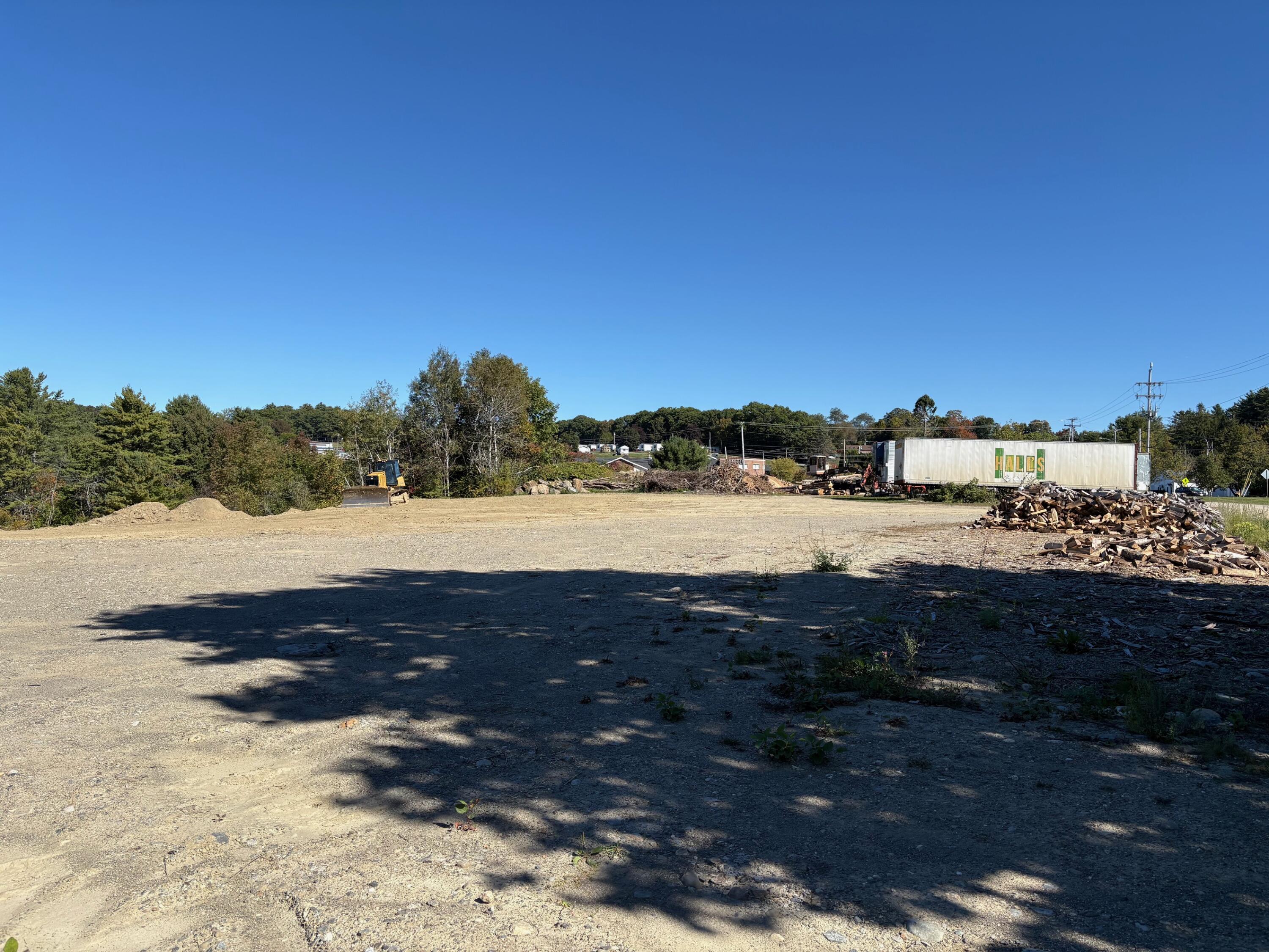 main property photo 13