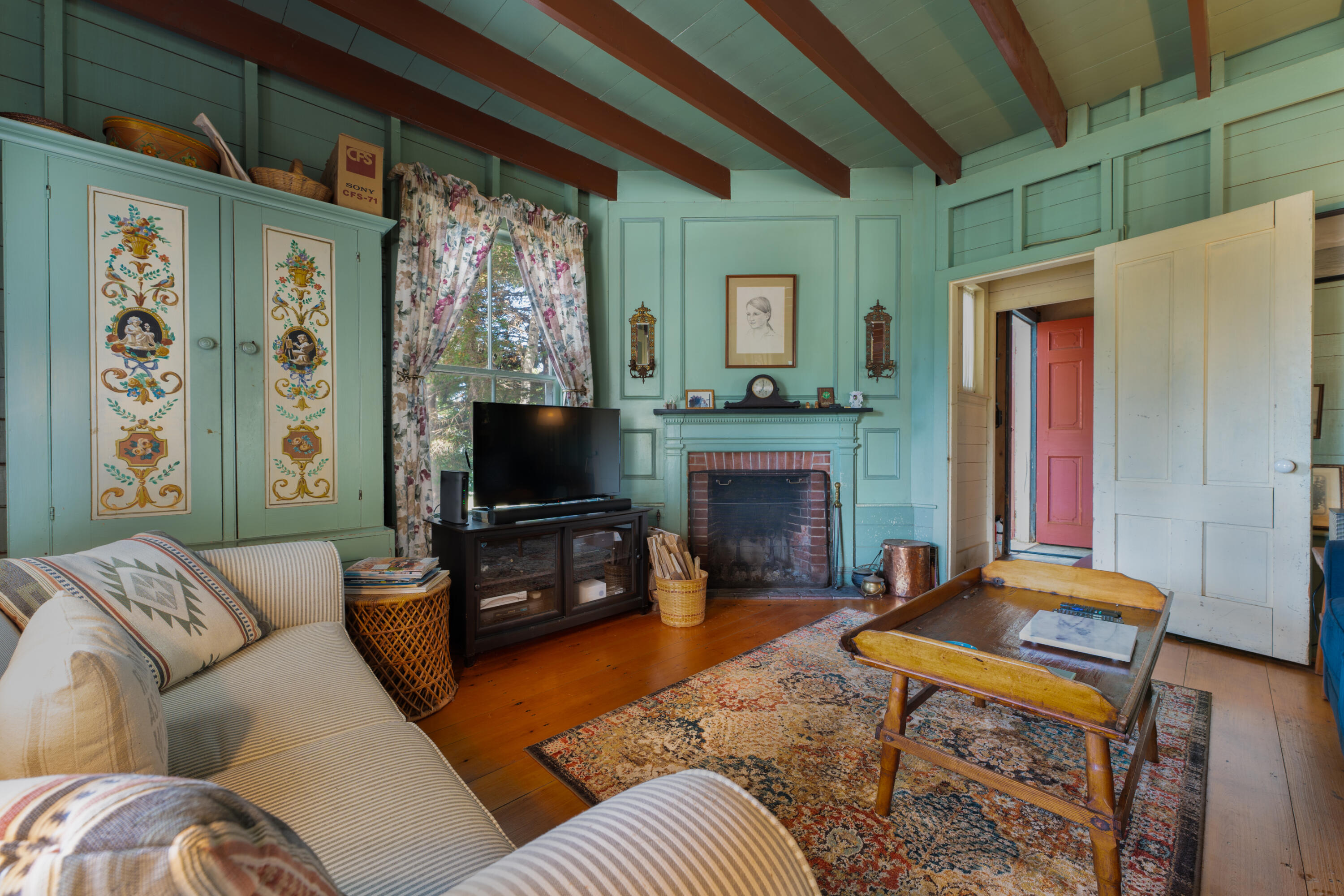 main property photo 25