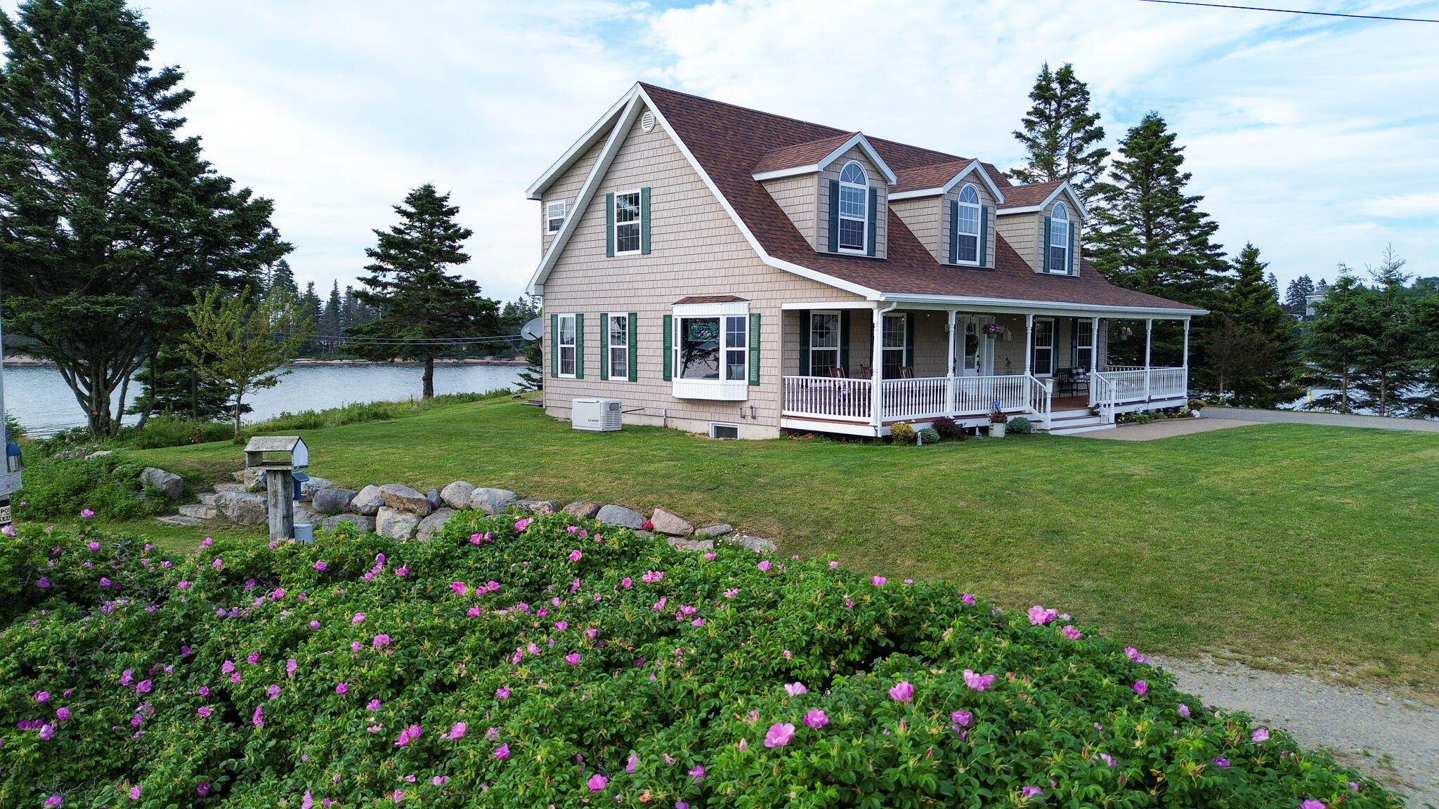 main property photo 7