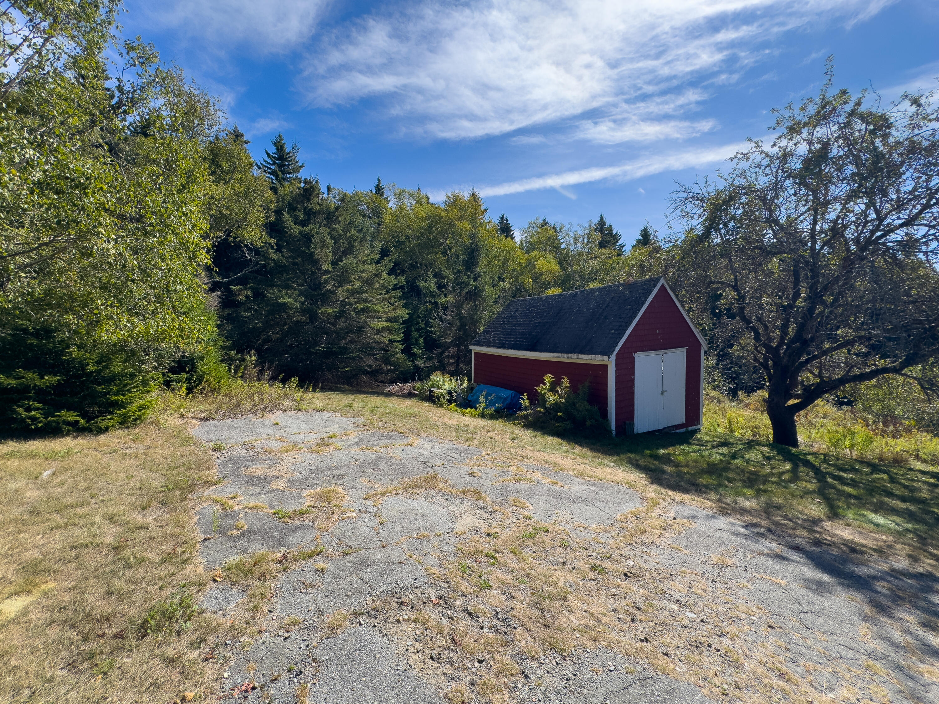 main property photo 49