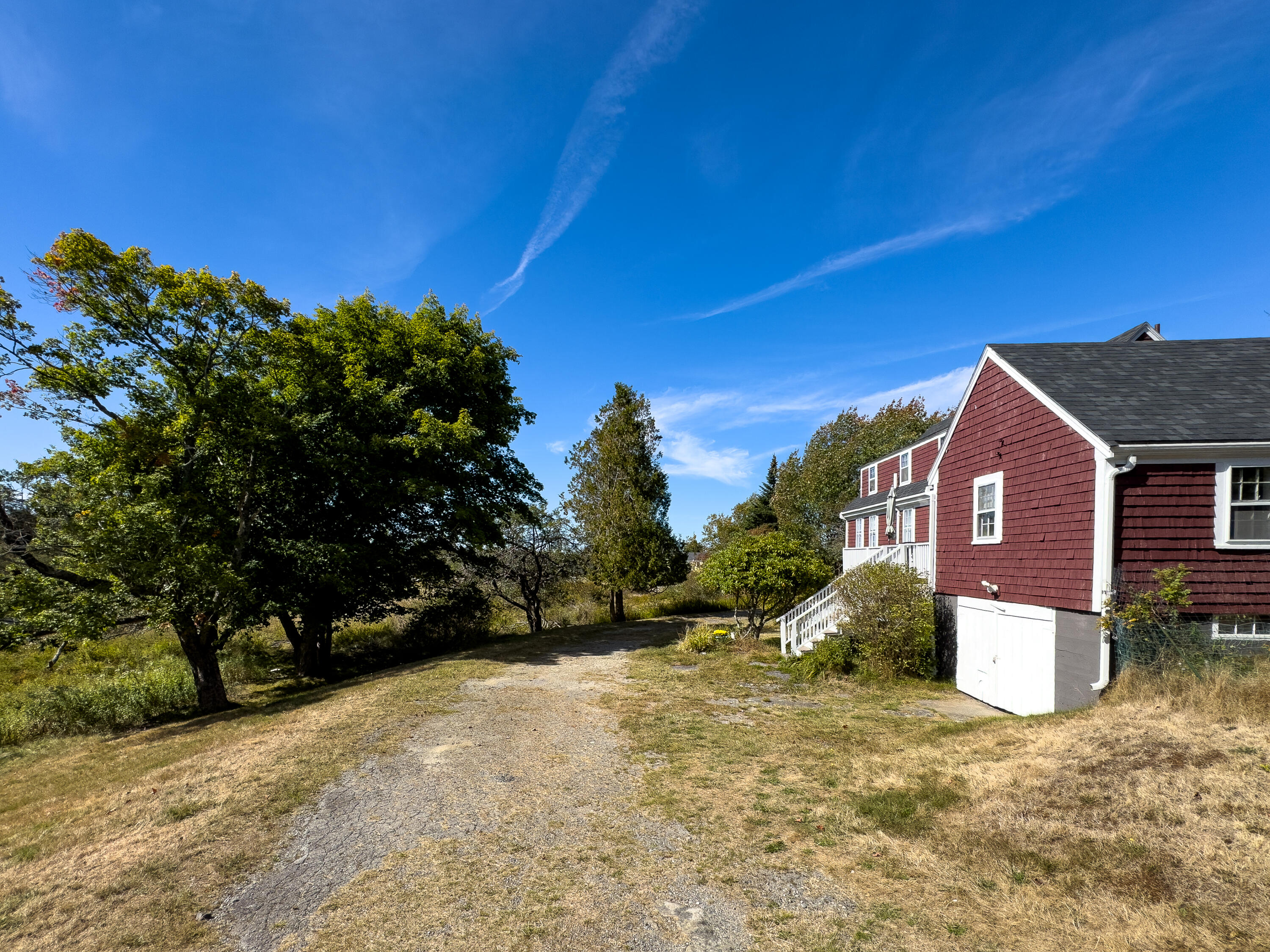 main property photo 50