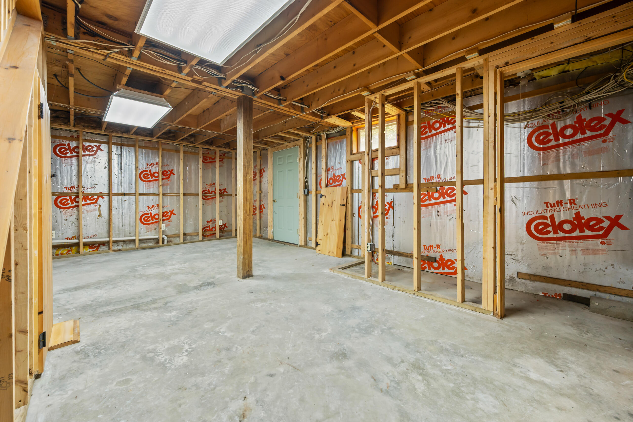 main property photo 58