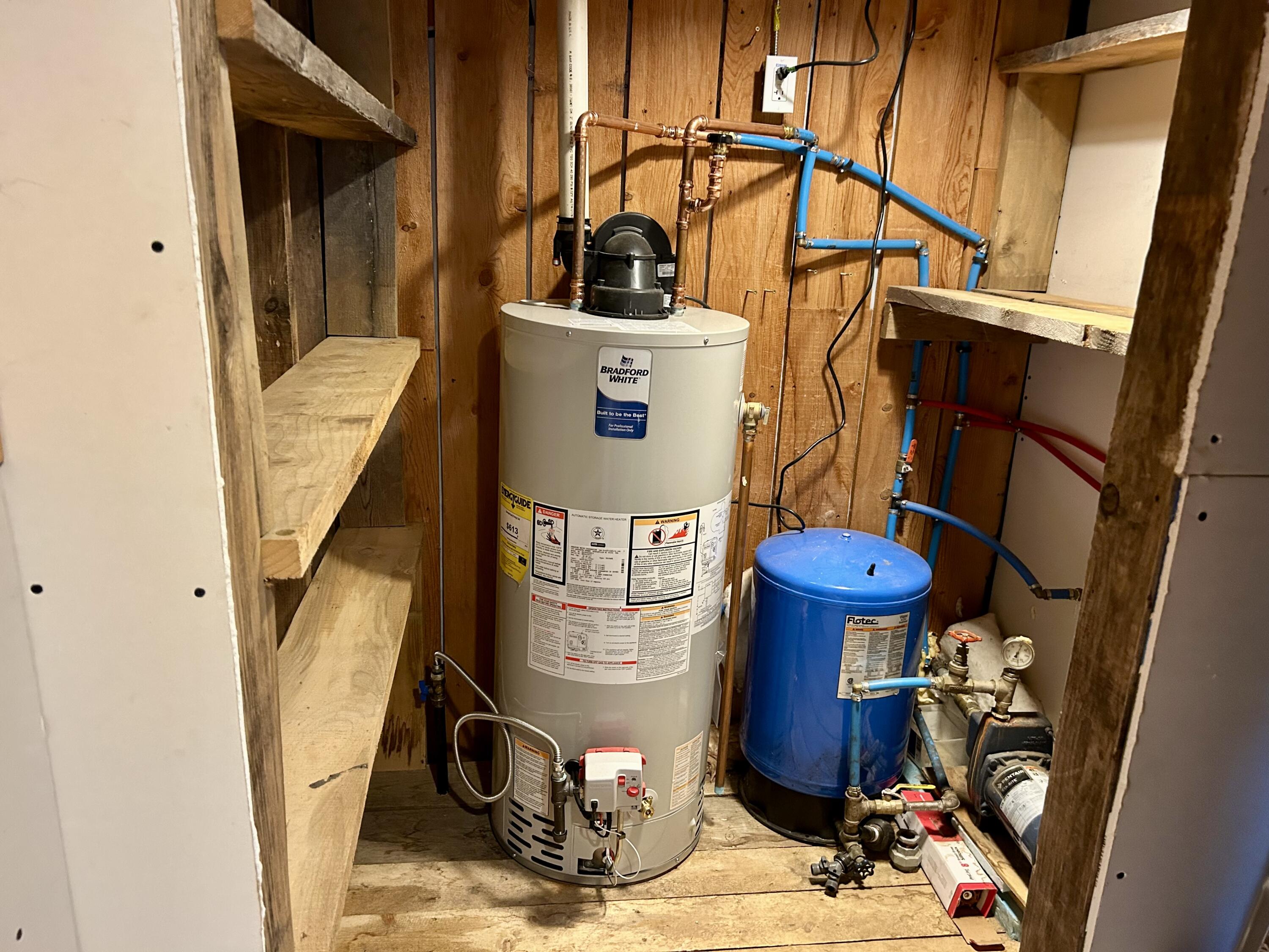 main property photo 14