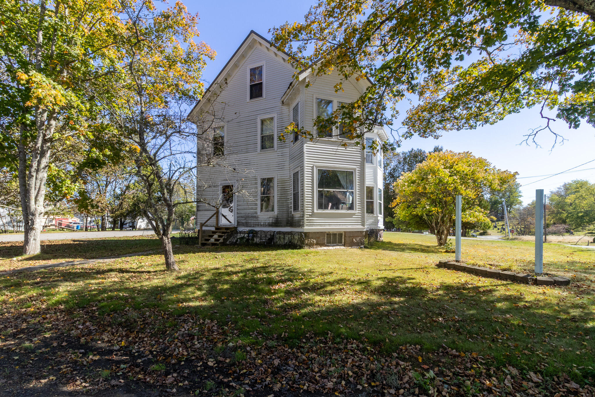 main property photo 50