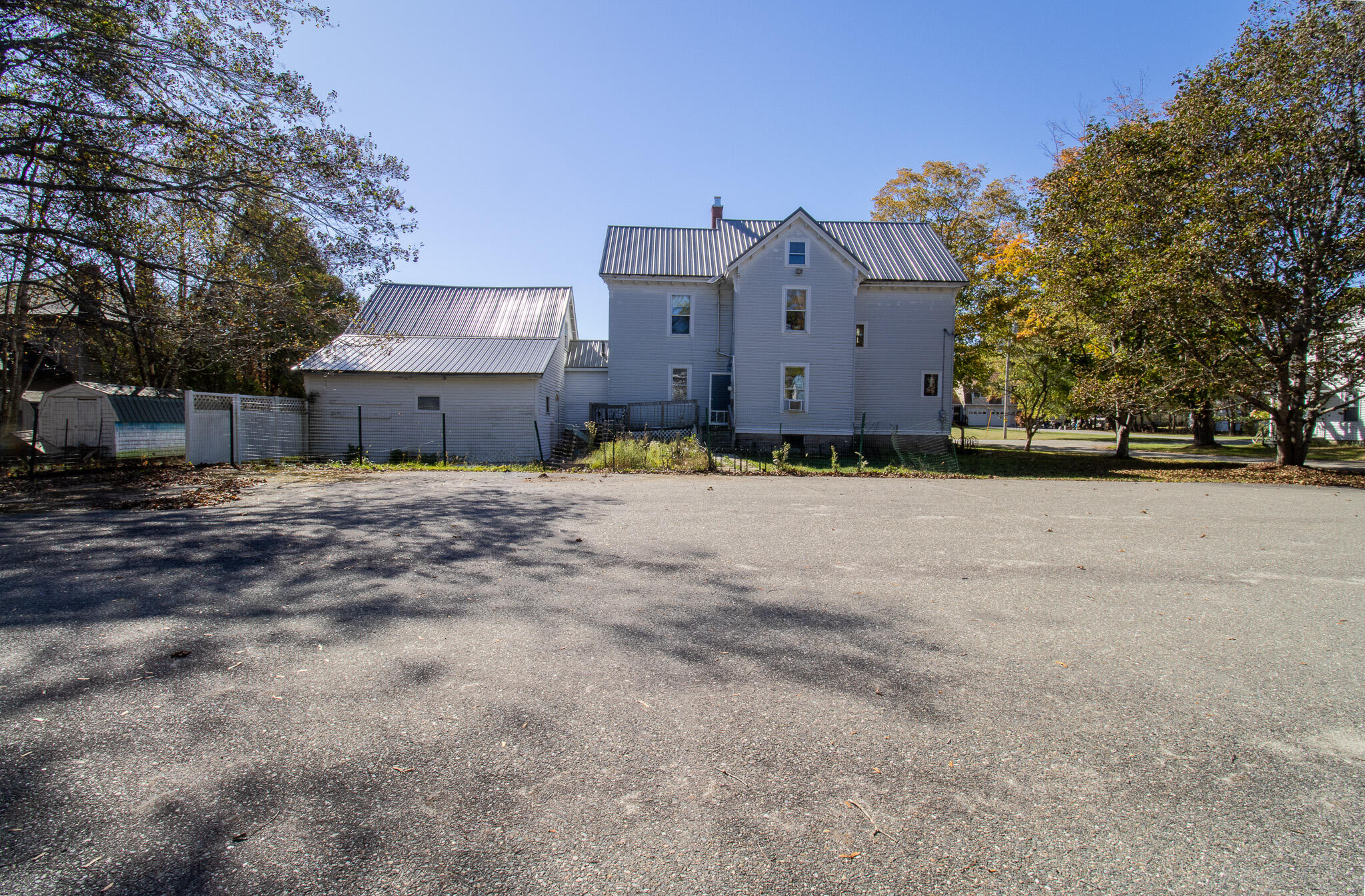 main property photo 51