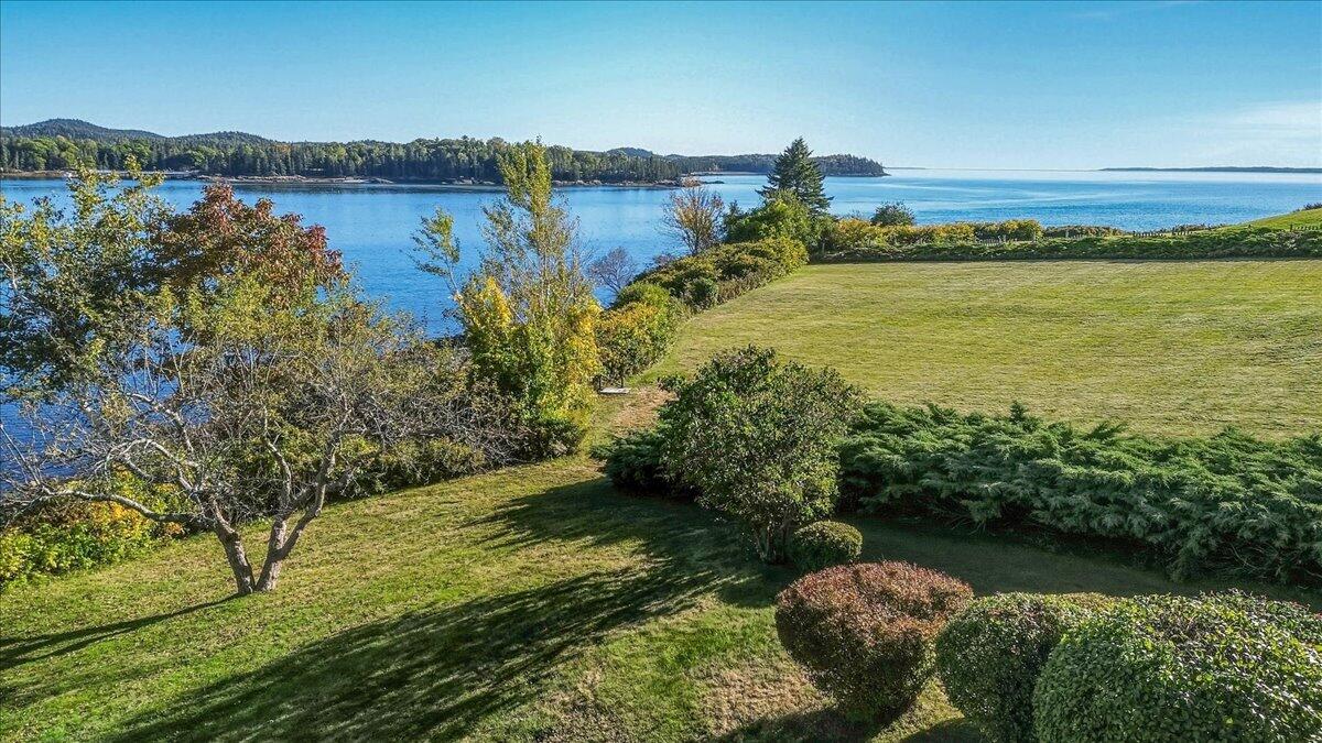 main property photo 90
