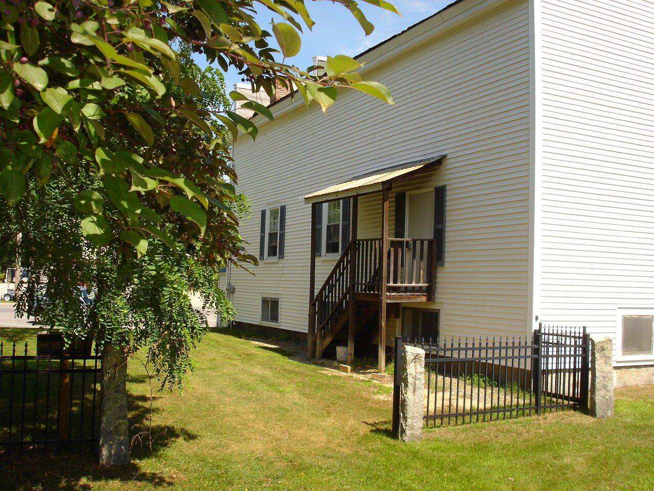 main property photo 12