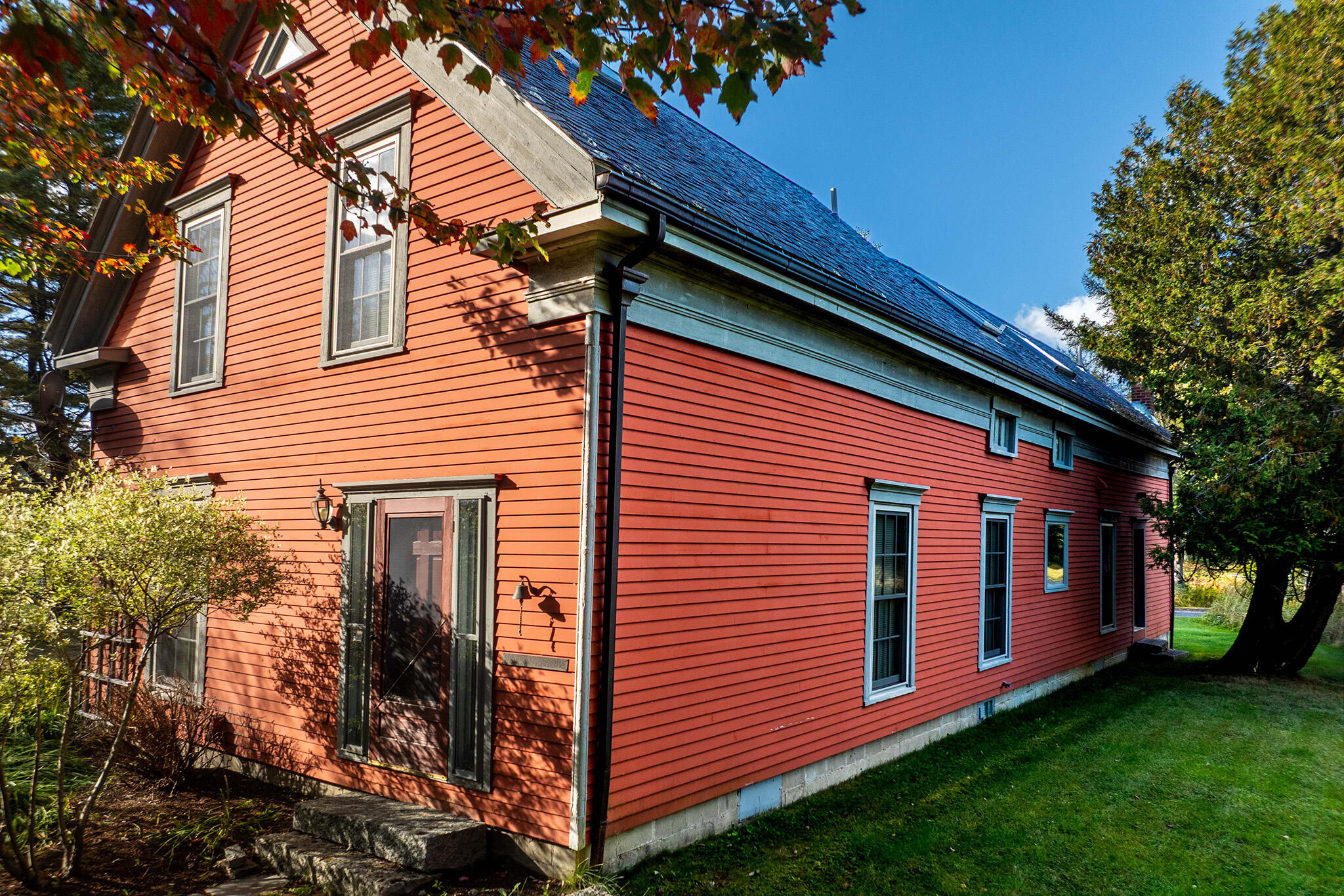 main property photo 22