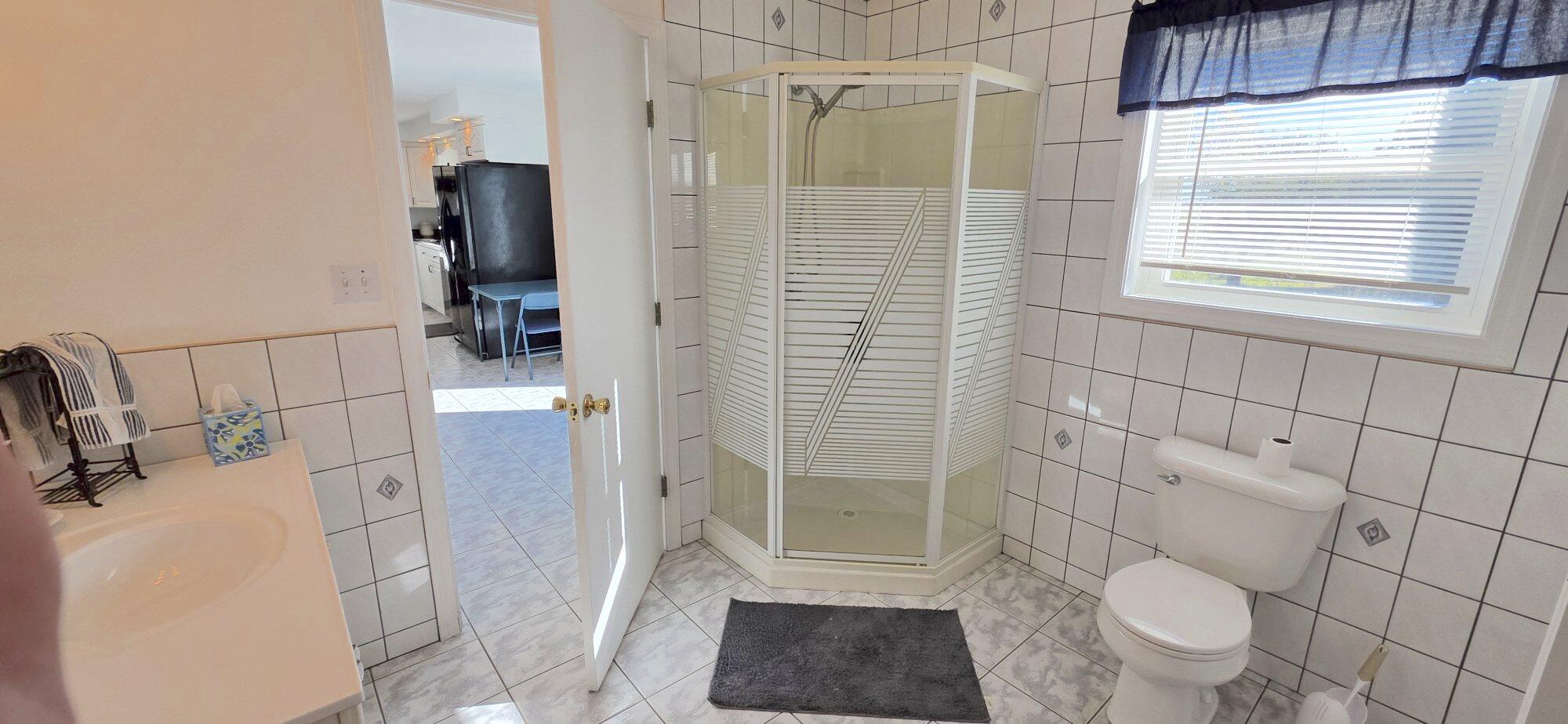 property viewer photo 15