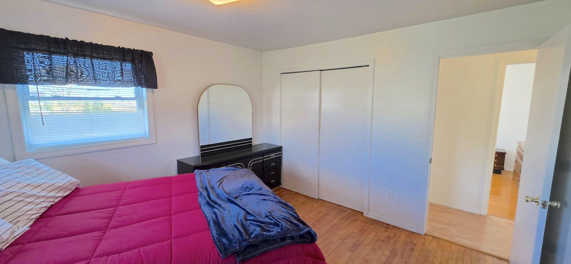 property viewer photo 23