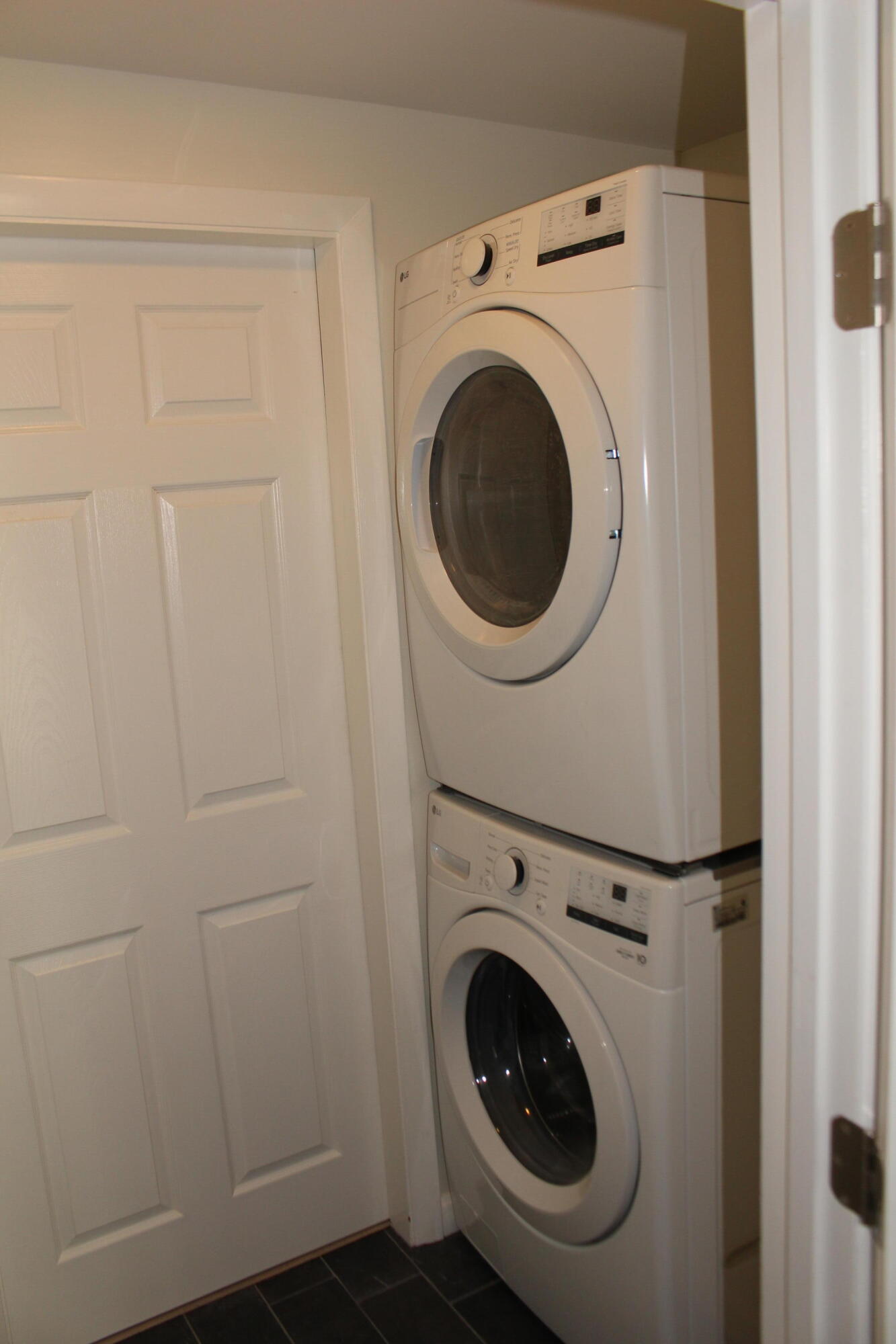 property viewer photo 12