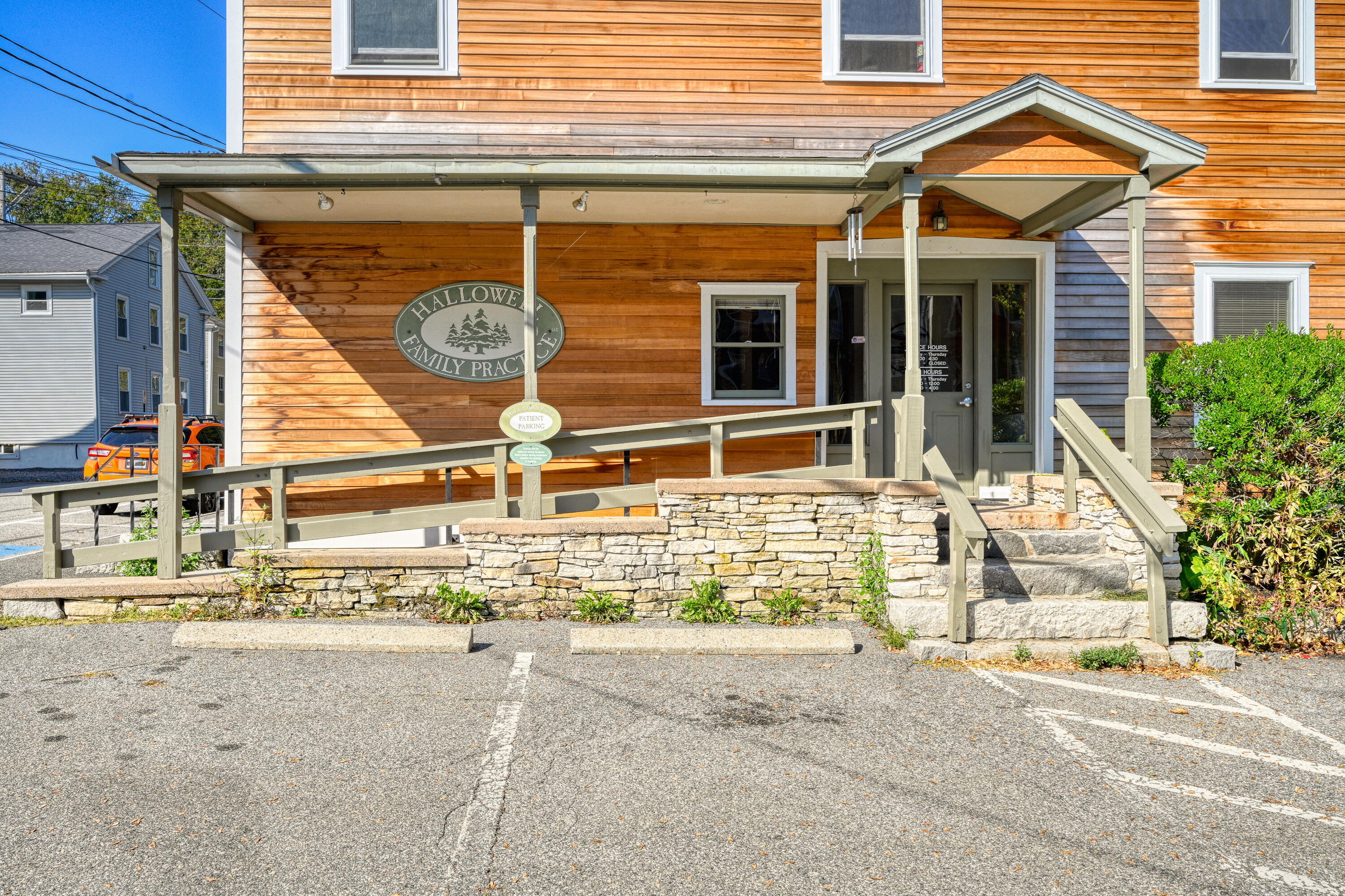 main property photo 3