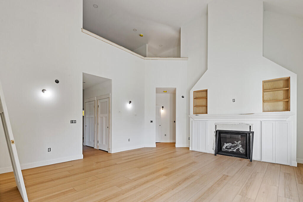 main property photo 58