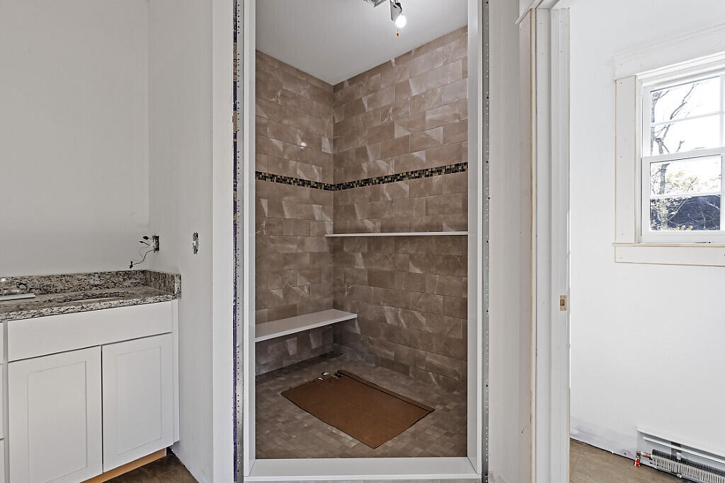 main property photo 65