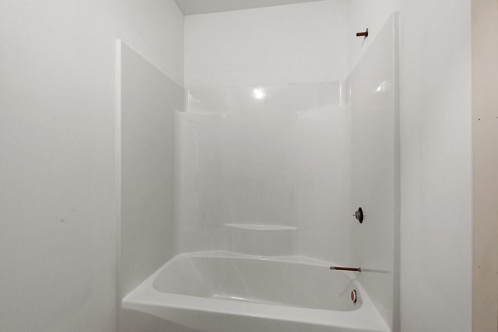 main property photo 80